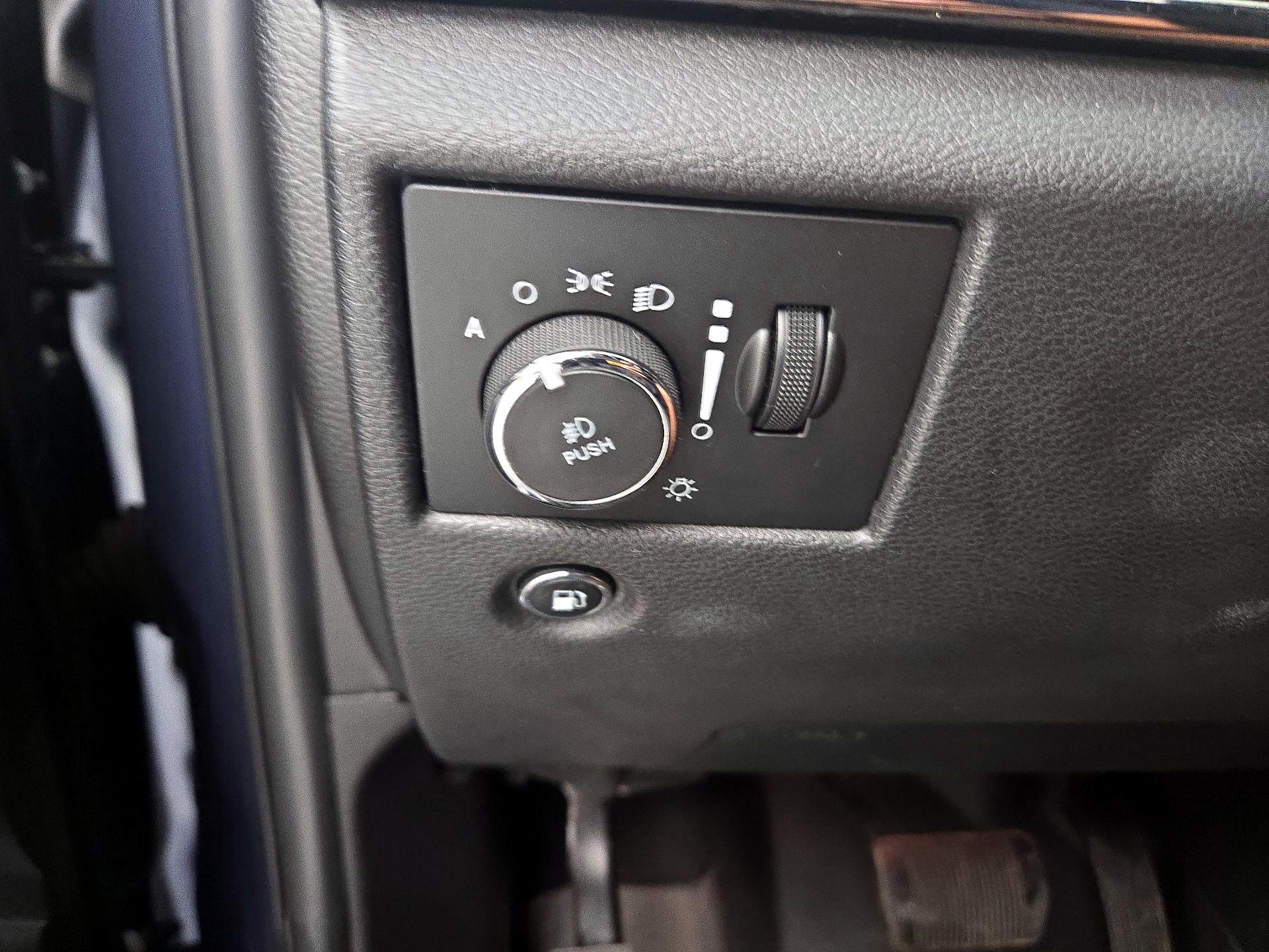 Thumbnail: 2019 Jeep Grand Cherokee - 13
