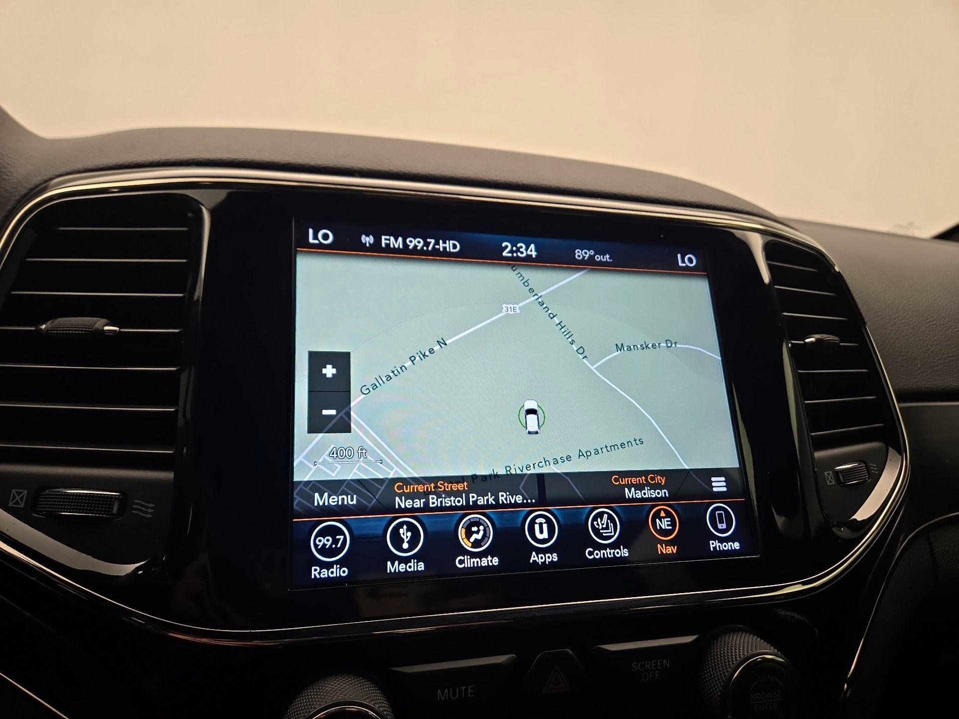 Thumbnail: 2019 Jeep Grand Cherokee - 14