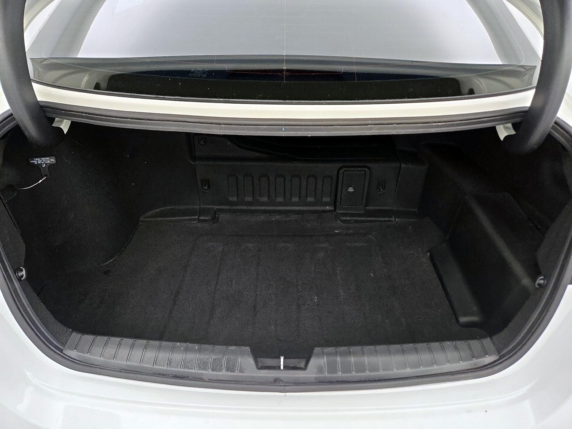 Thumbnail: 2014 Kia Optima - 19