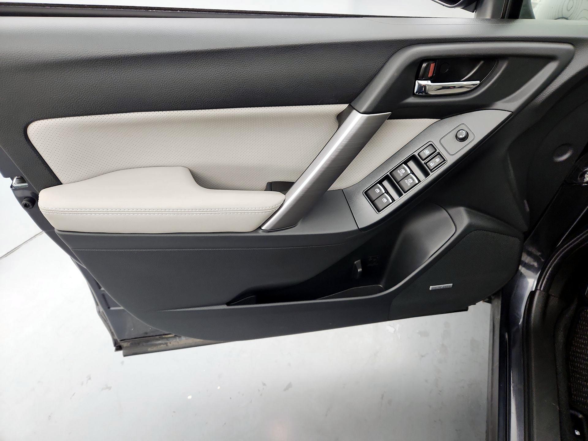 Thumbnail: 2017 Subaru Forester - 12