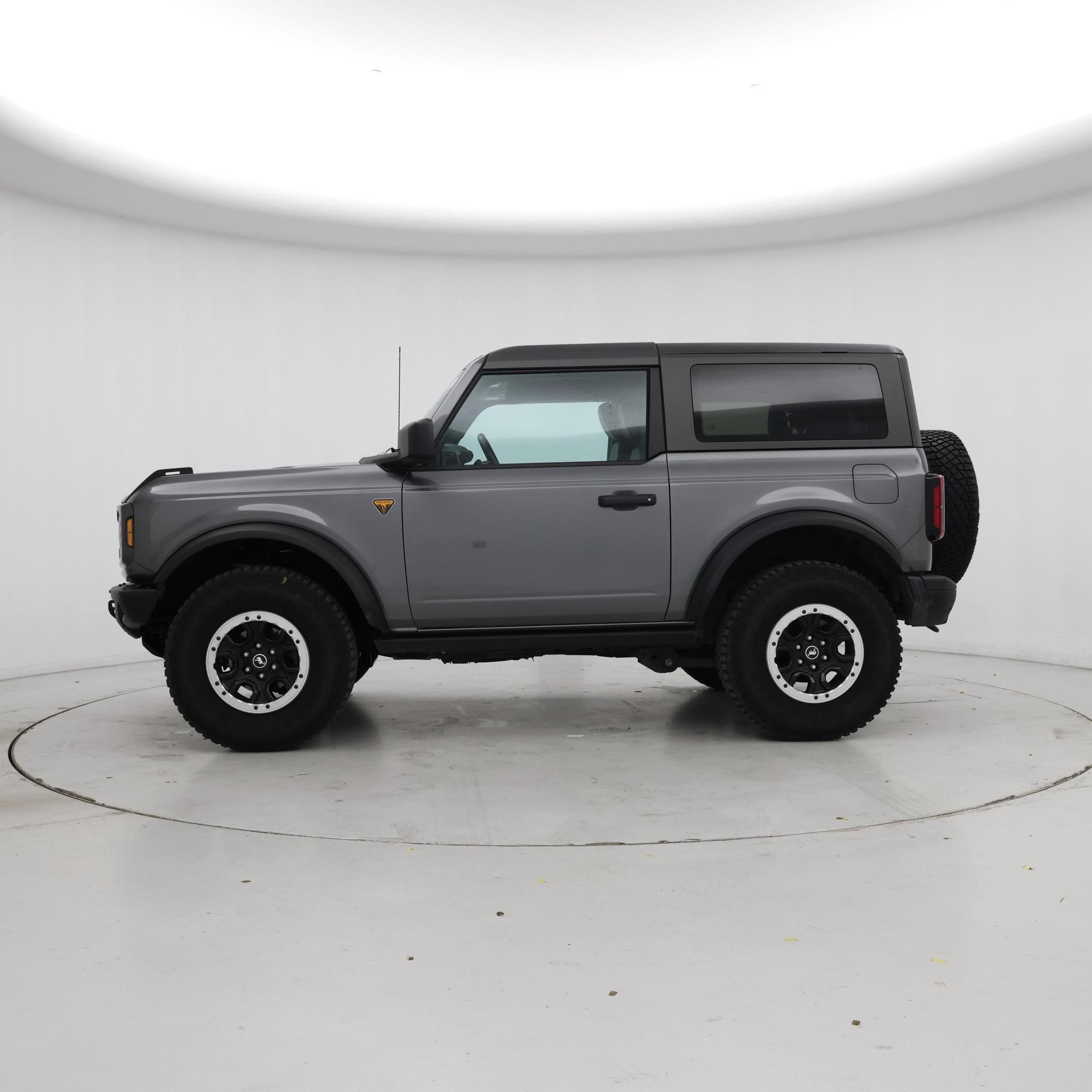 Thumbnail: 2023 Ford Bronco - 3