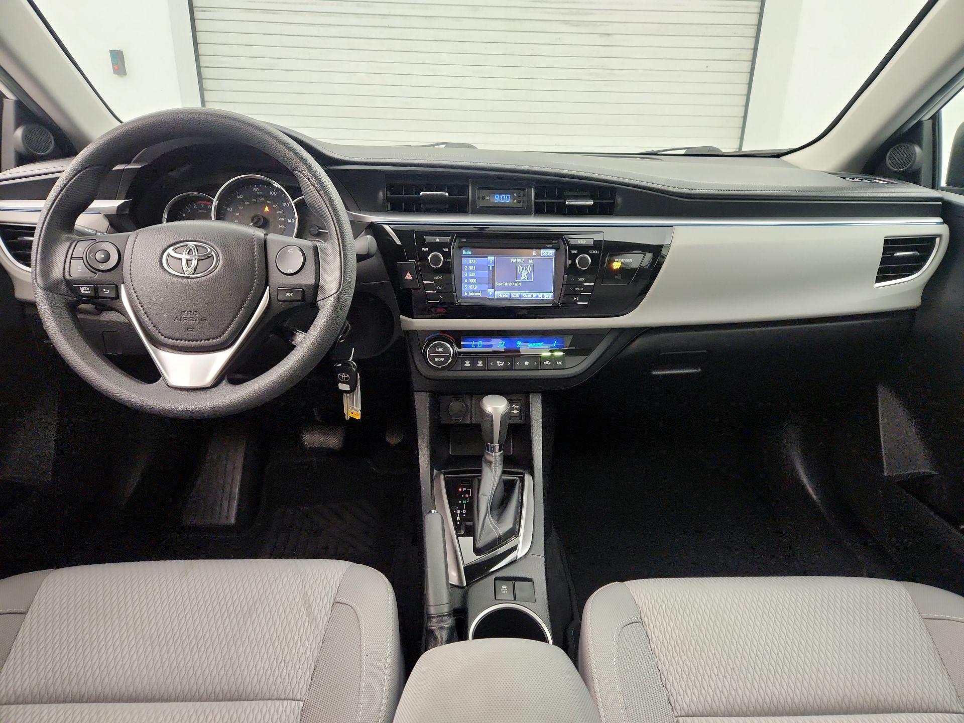 Thumbnail: 2015 Toyota Corolla - 9