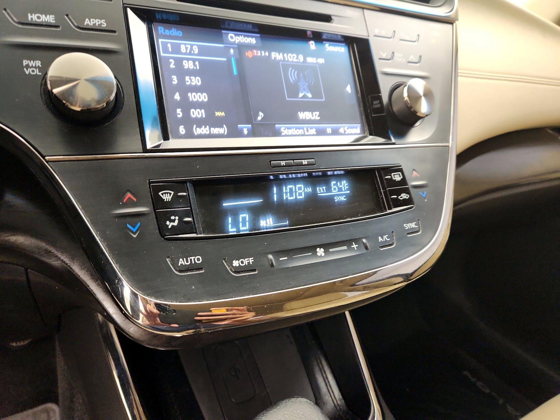 Thumbnail: 2016 Toyota Avalon - 17