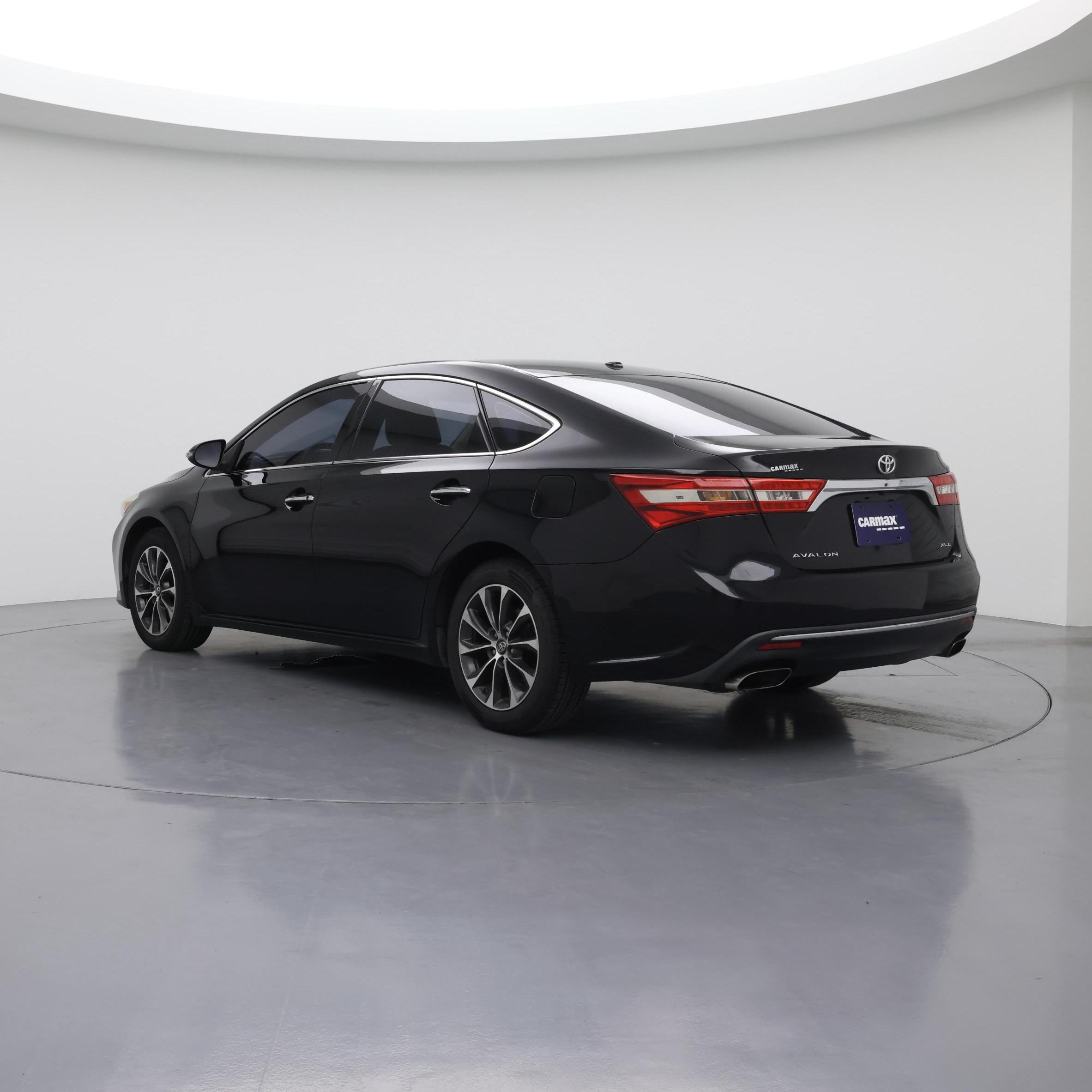 Thumbnail: 2016 Toyota Avalon - 2