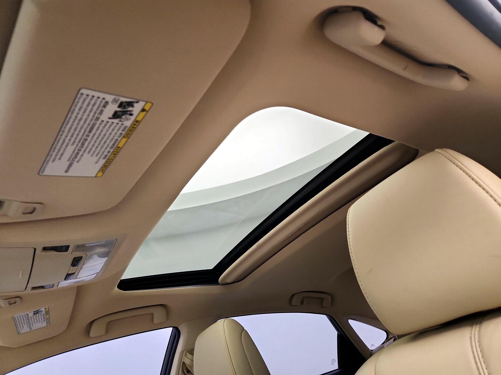 Thumbnail: 2016 Toyota Avalon - 19