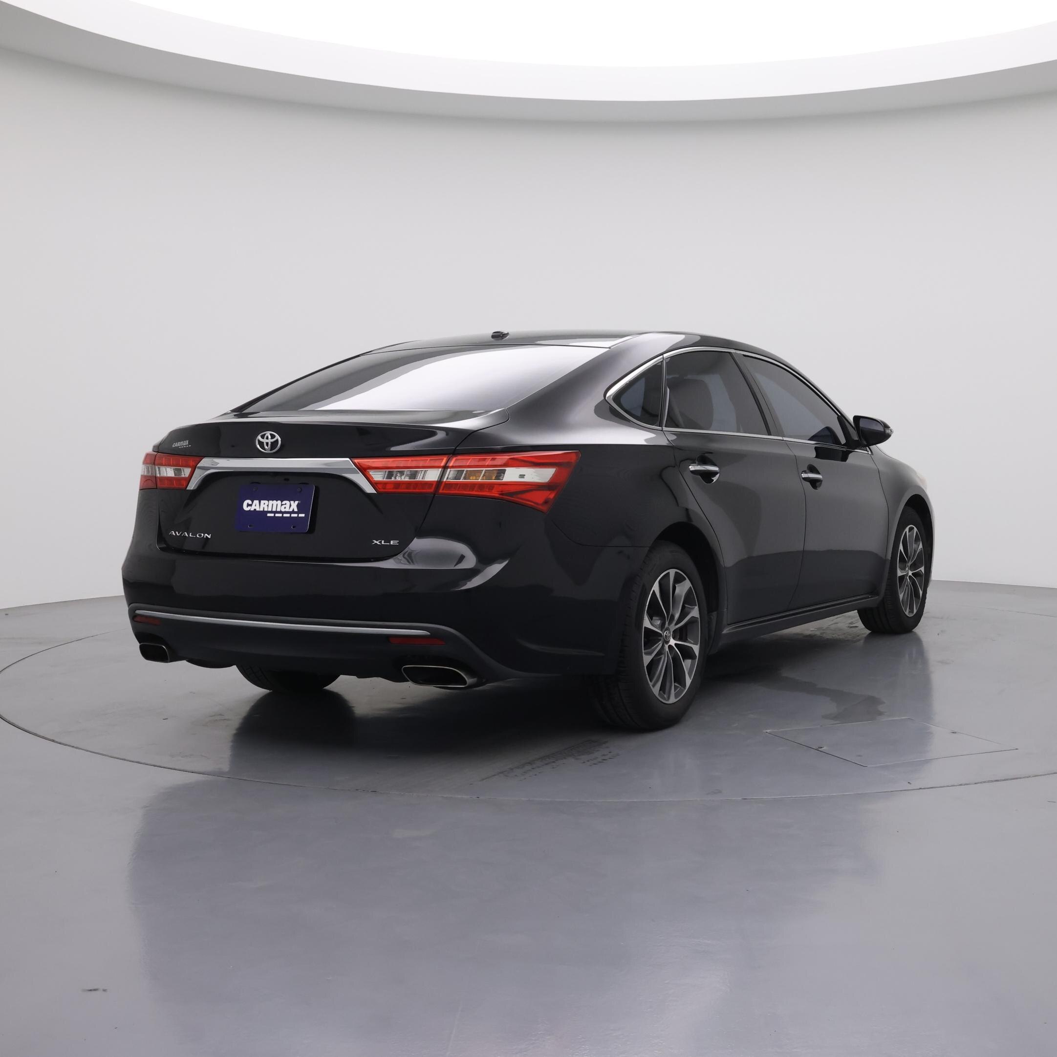 Thumbnail: 2016 Toyota Avalon - 8