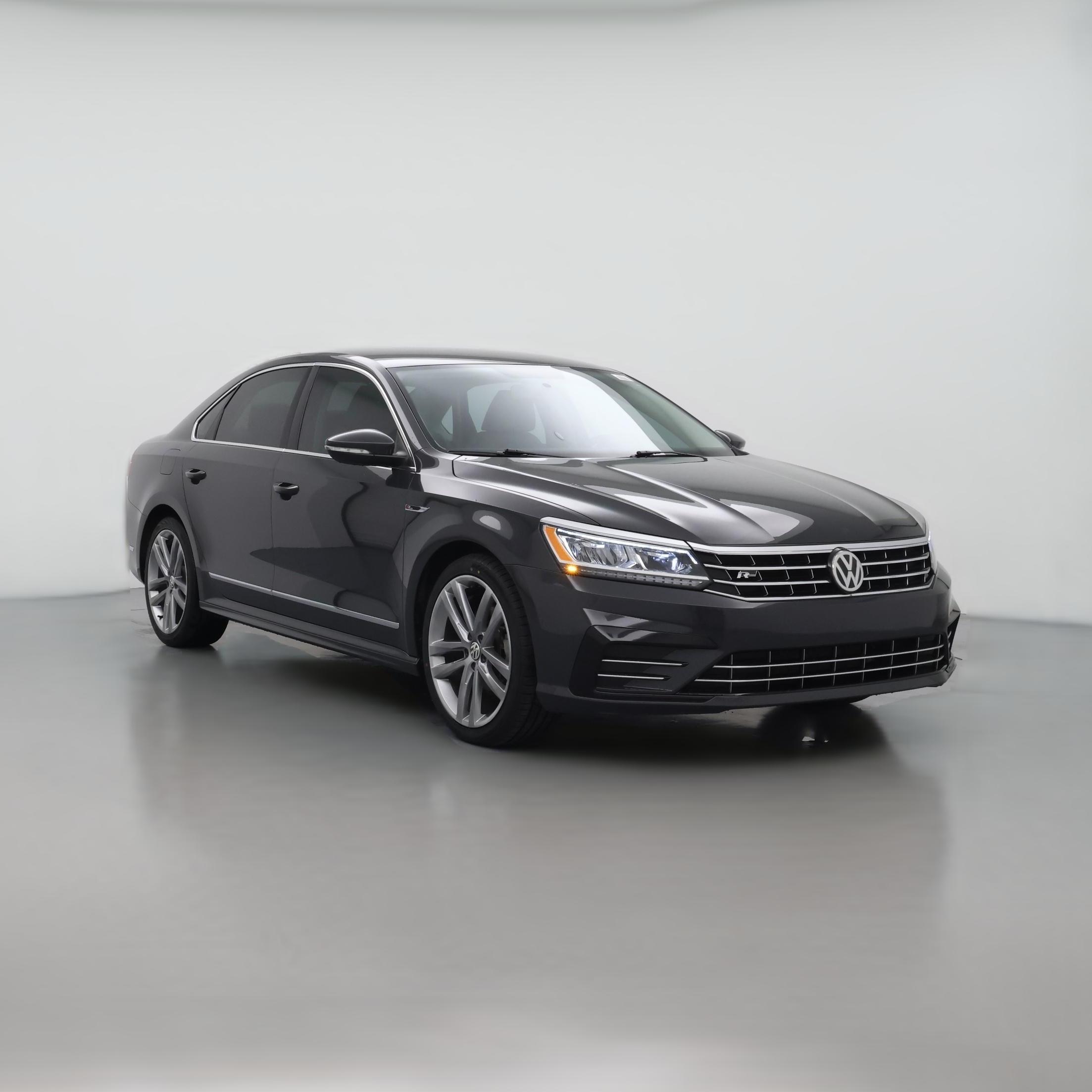 Thumbnail: 2017 Volkswagen Passat - 1