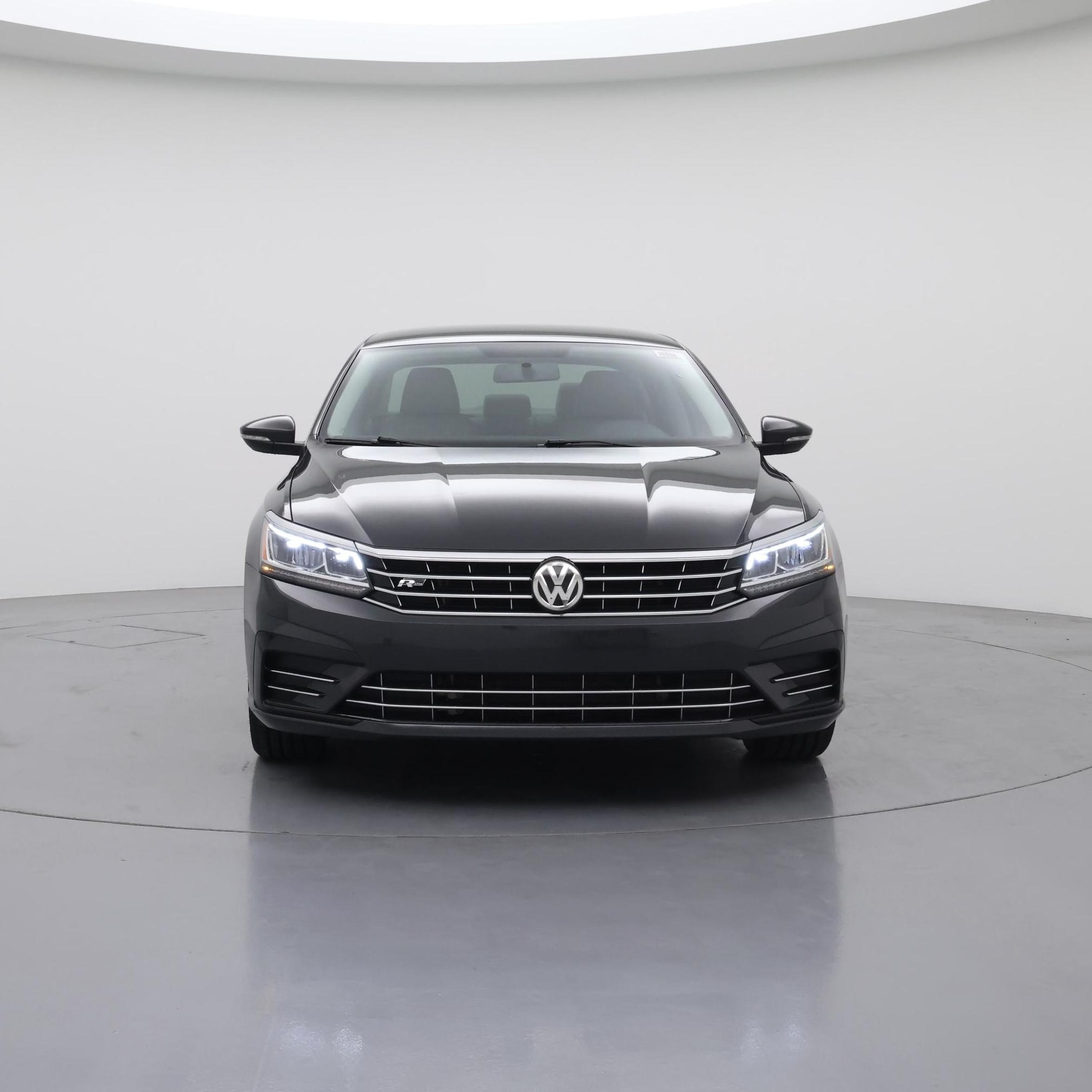 Thumbnail: 2017 Volkswagen Passat - 5