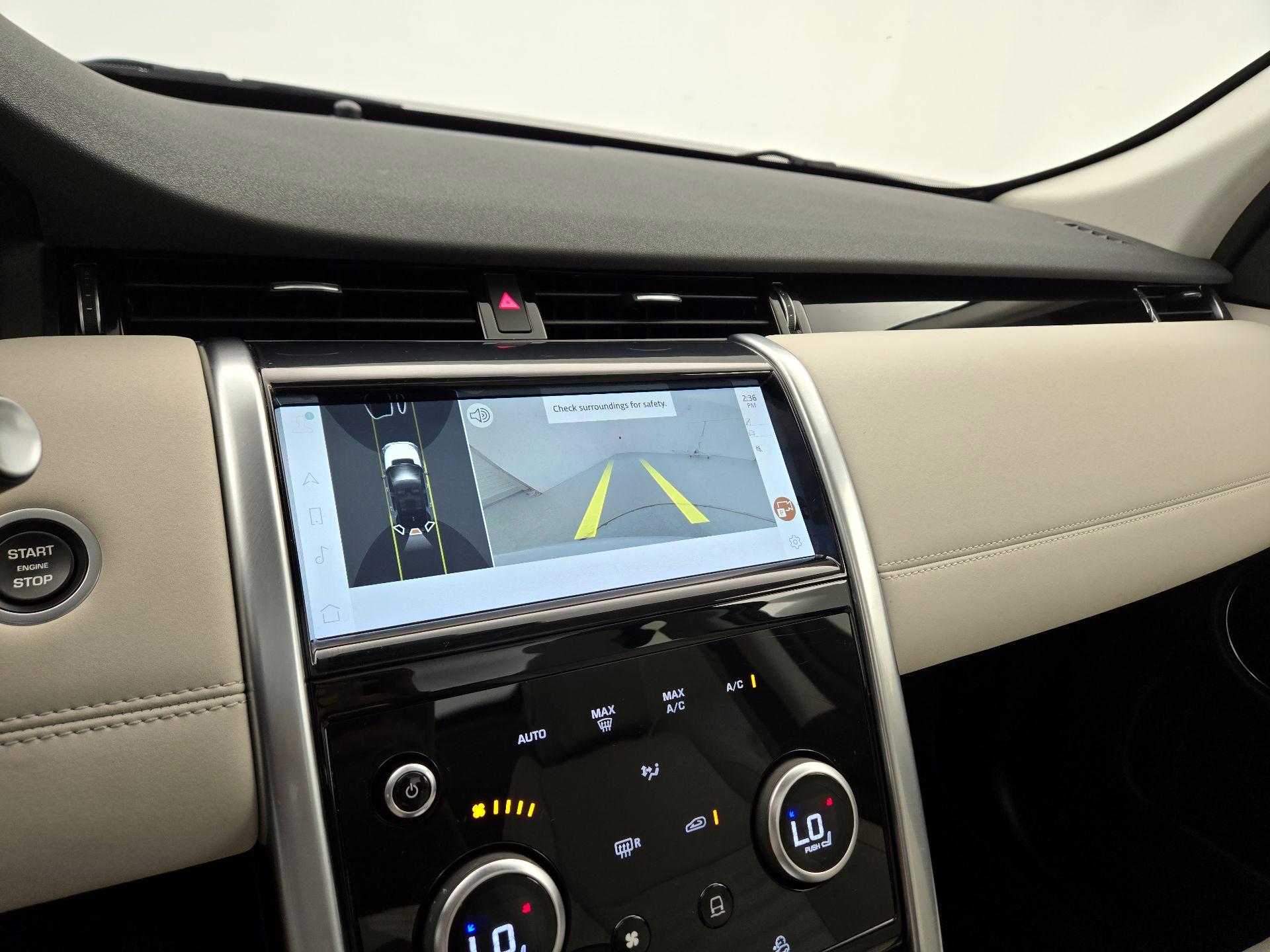 Thumbnail: 2023 Land Rover Discovery Sport - 14