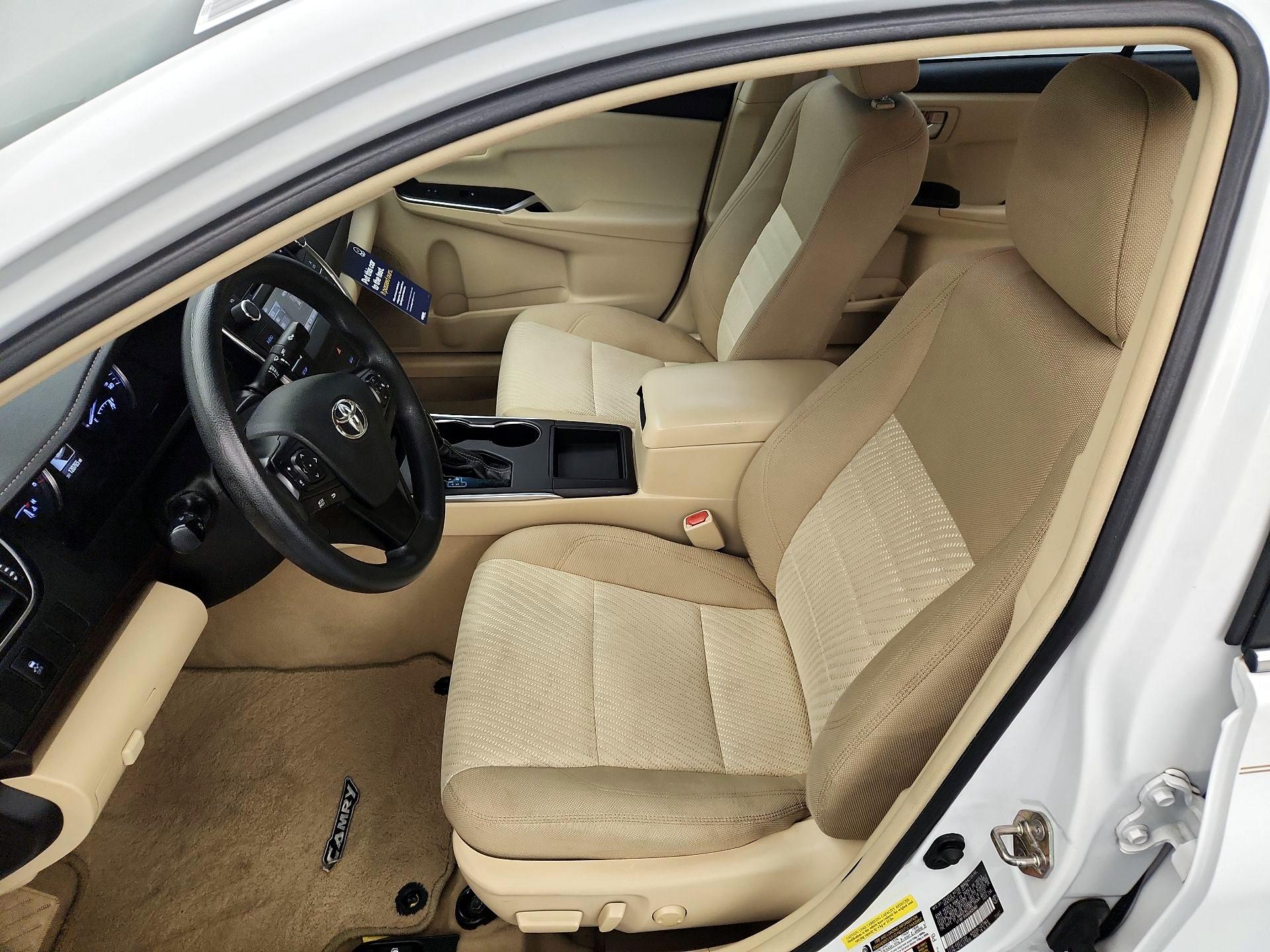 Thumbnail: 2016 Toyota Camry - 11
