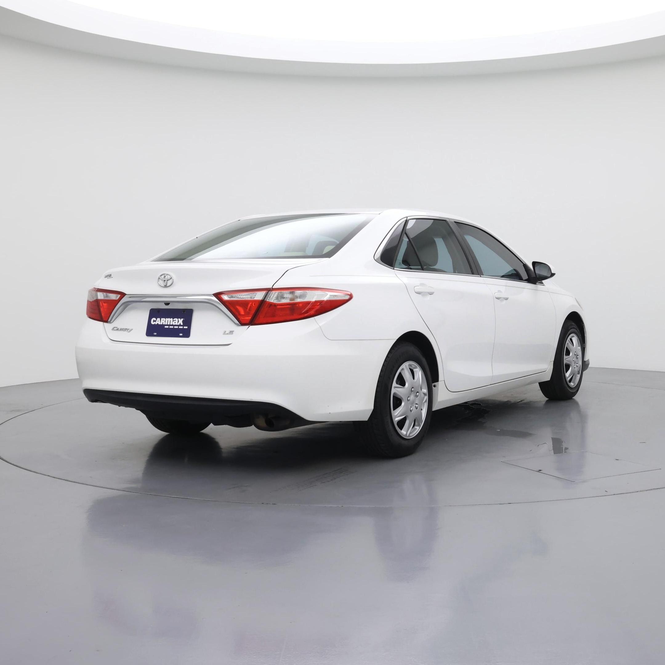 Thumbnail: 2016 Toyota Camry - 8