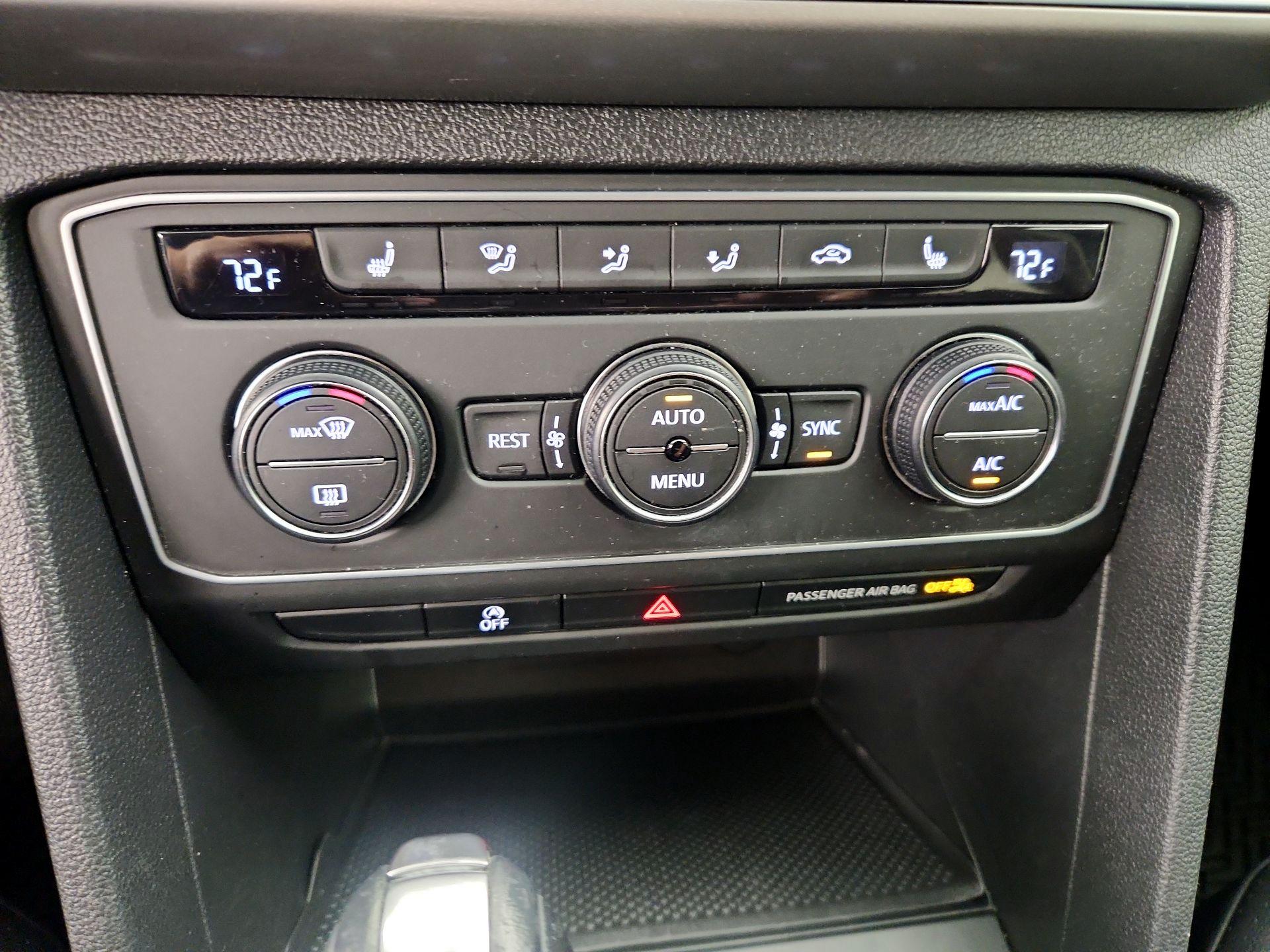 Thumbnail: 2019 Volkswagen Atlas - 16