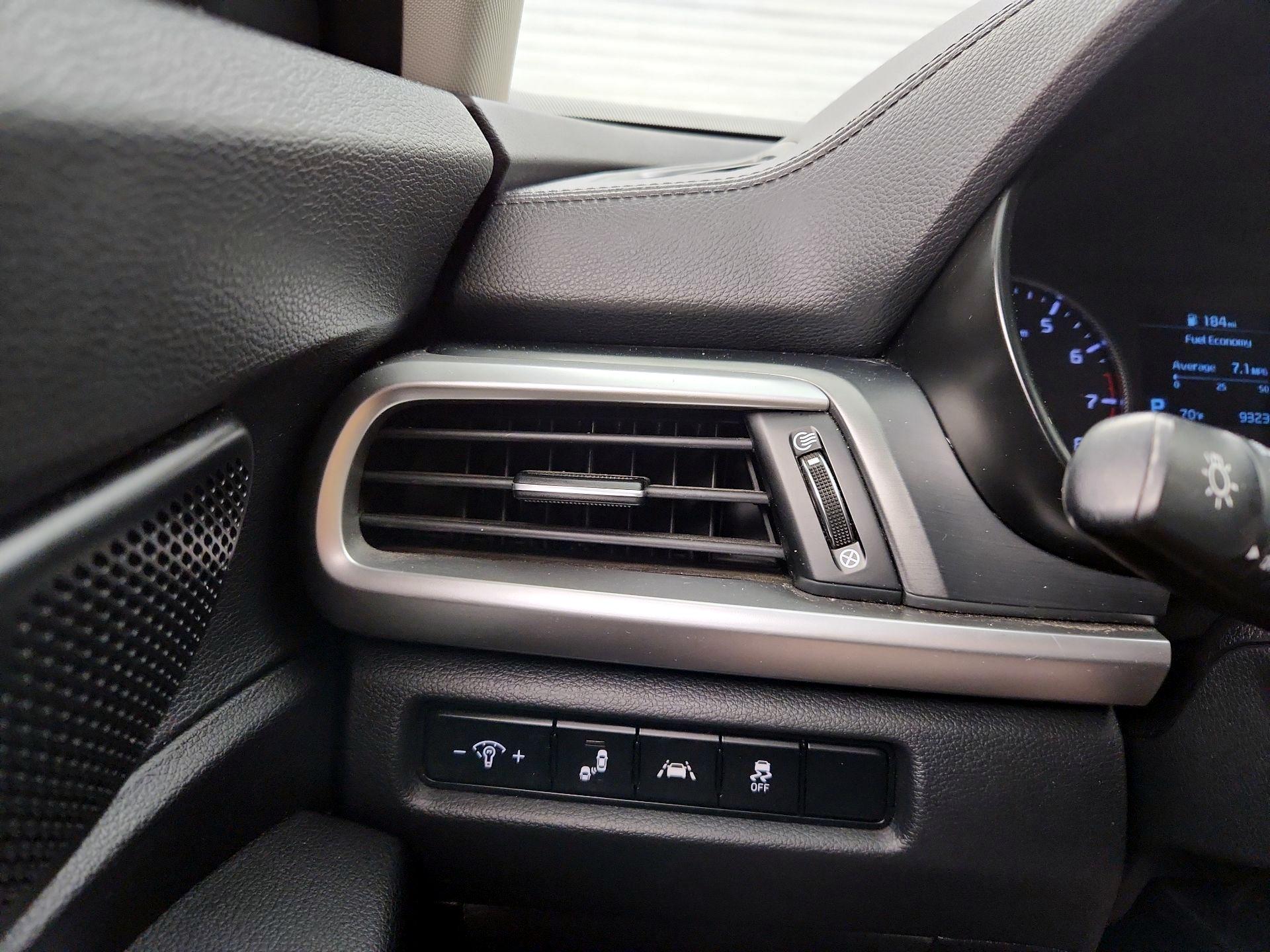 Thumbnail: 2020 Kia Telluride - 13