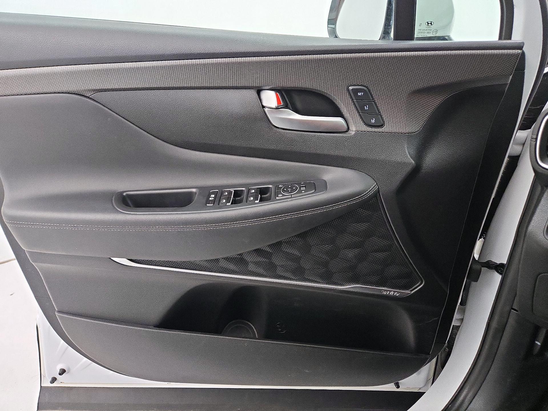 Thumbnail: 2020 Hyundai Santa Fe - 12