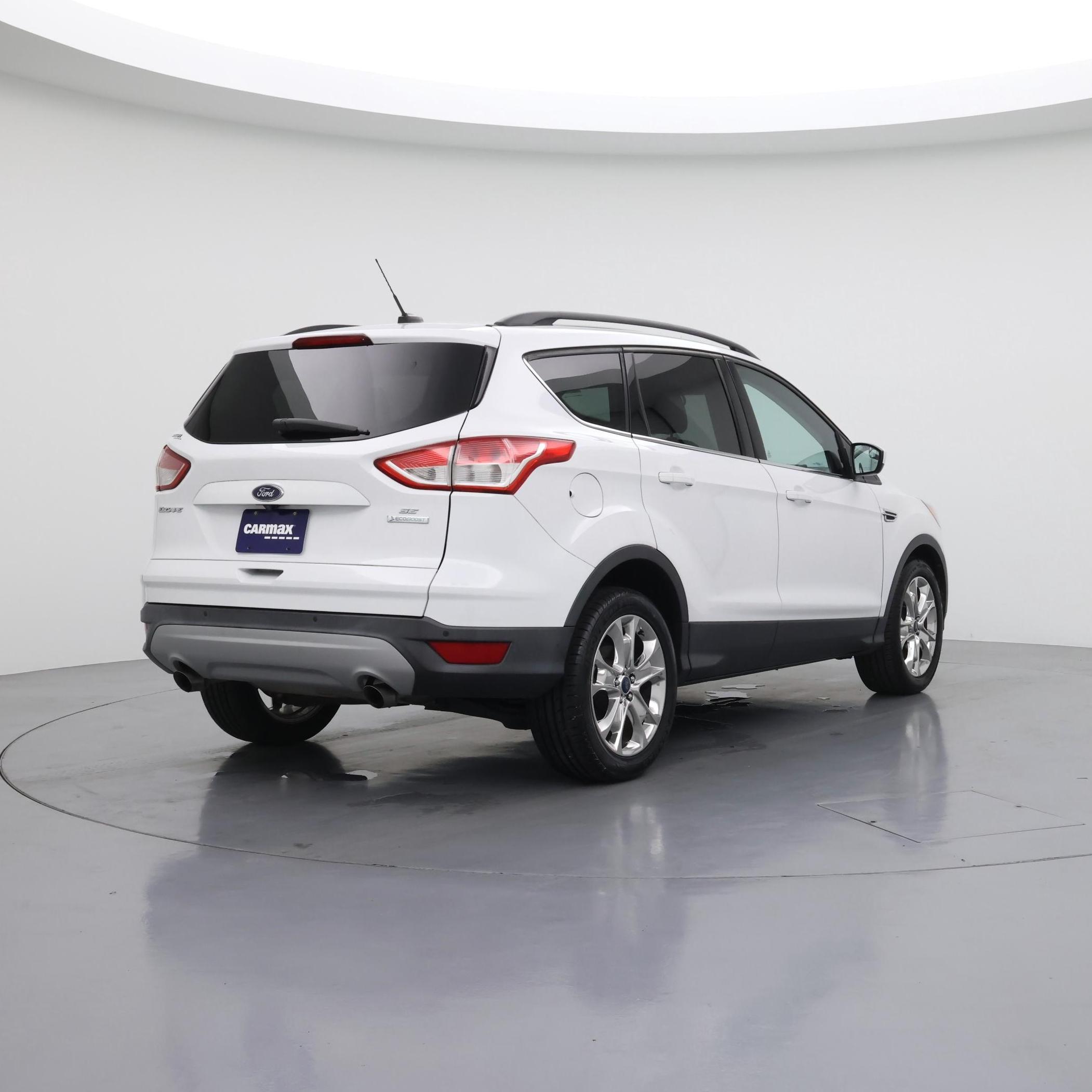 Thumbnail: 2016 Ford Escape - 8
