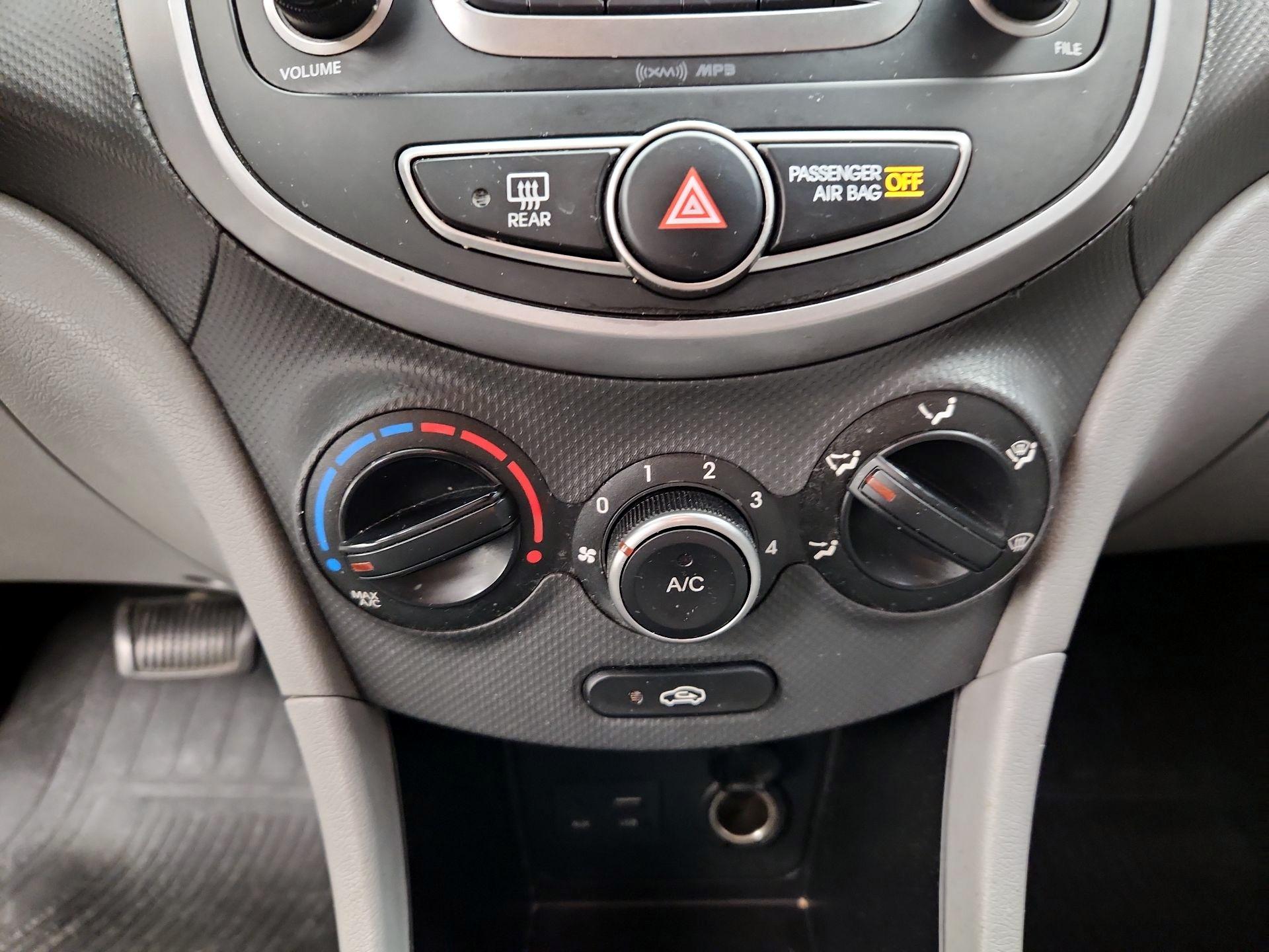 Thumbnail: 2016 Hyundai Accent - 15