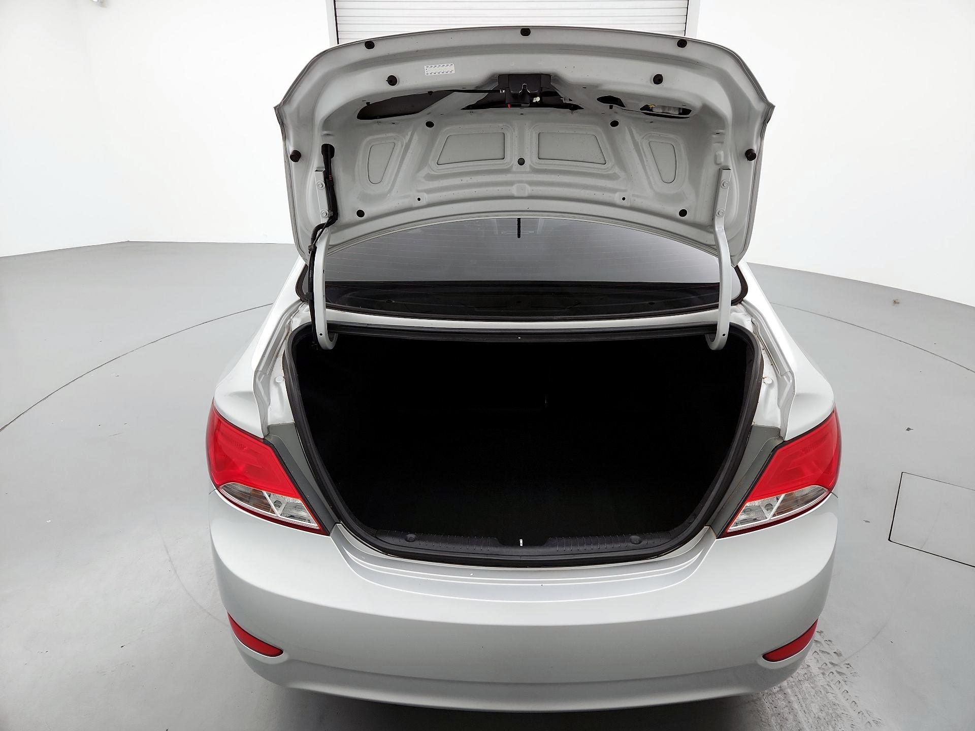 Thumbnail: 2016 Hyundai Accent - 19