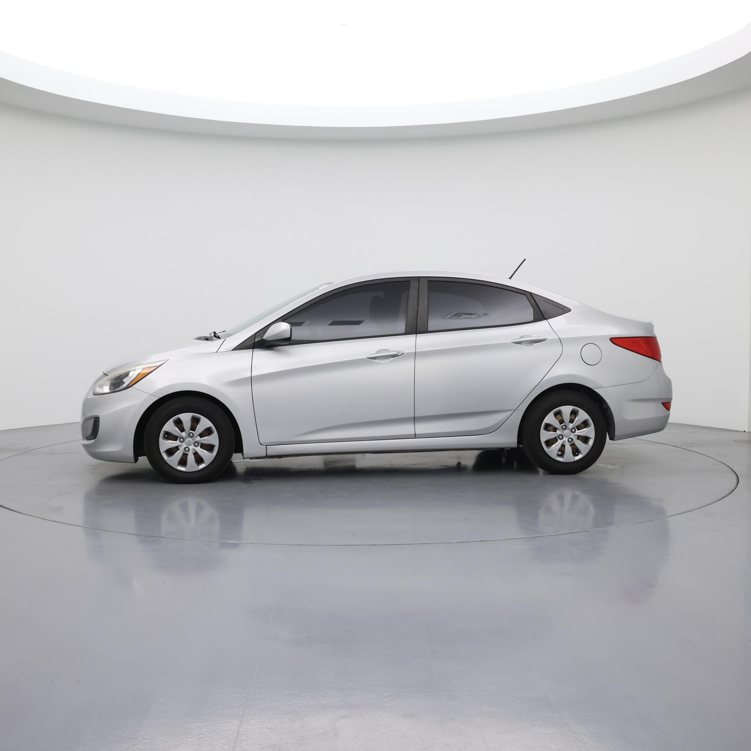 Thumbnail: 2016 Hyundai Accent - 3