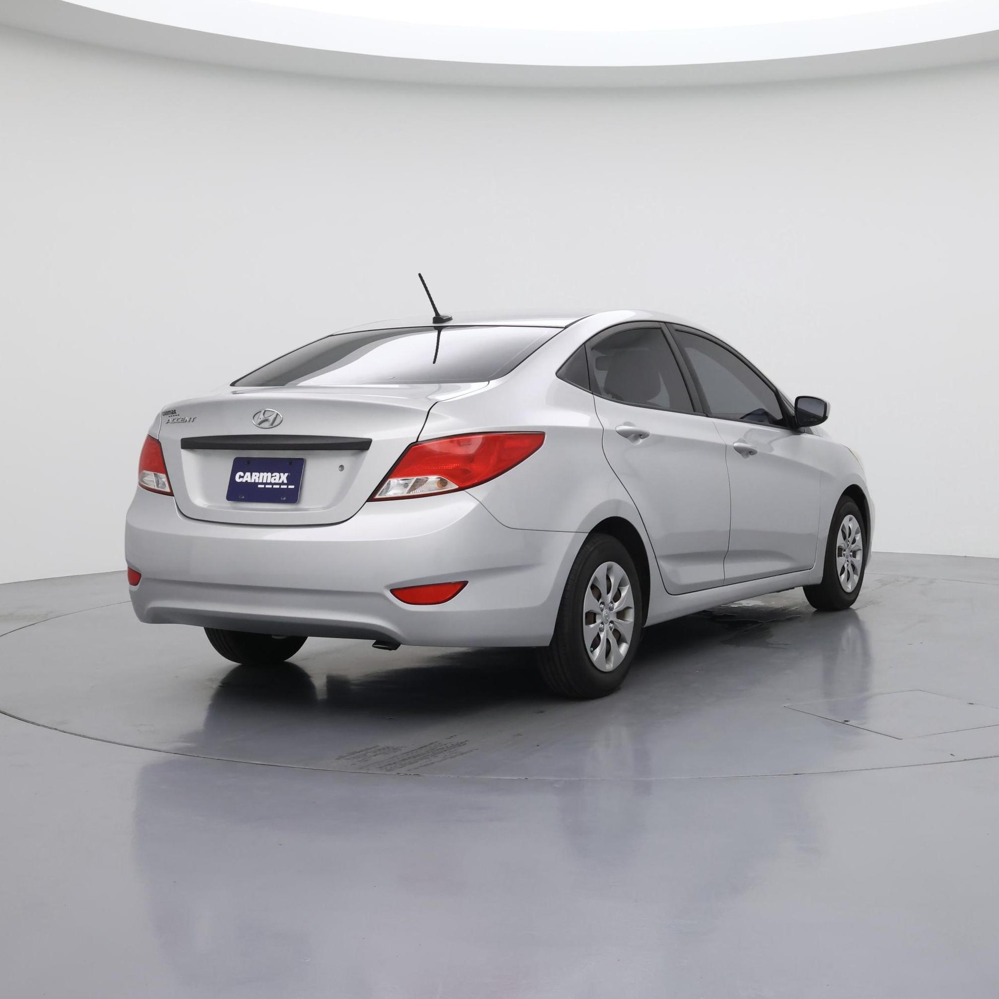 Thumbnail: 2016 Hyundai Accent - 8
