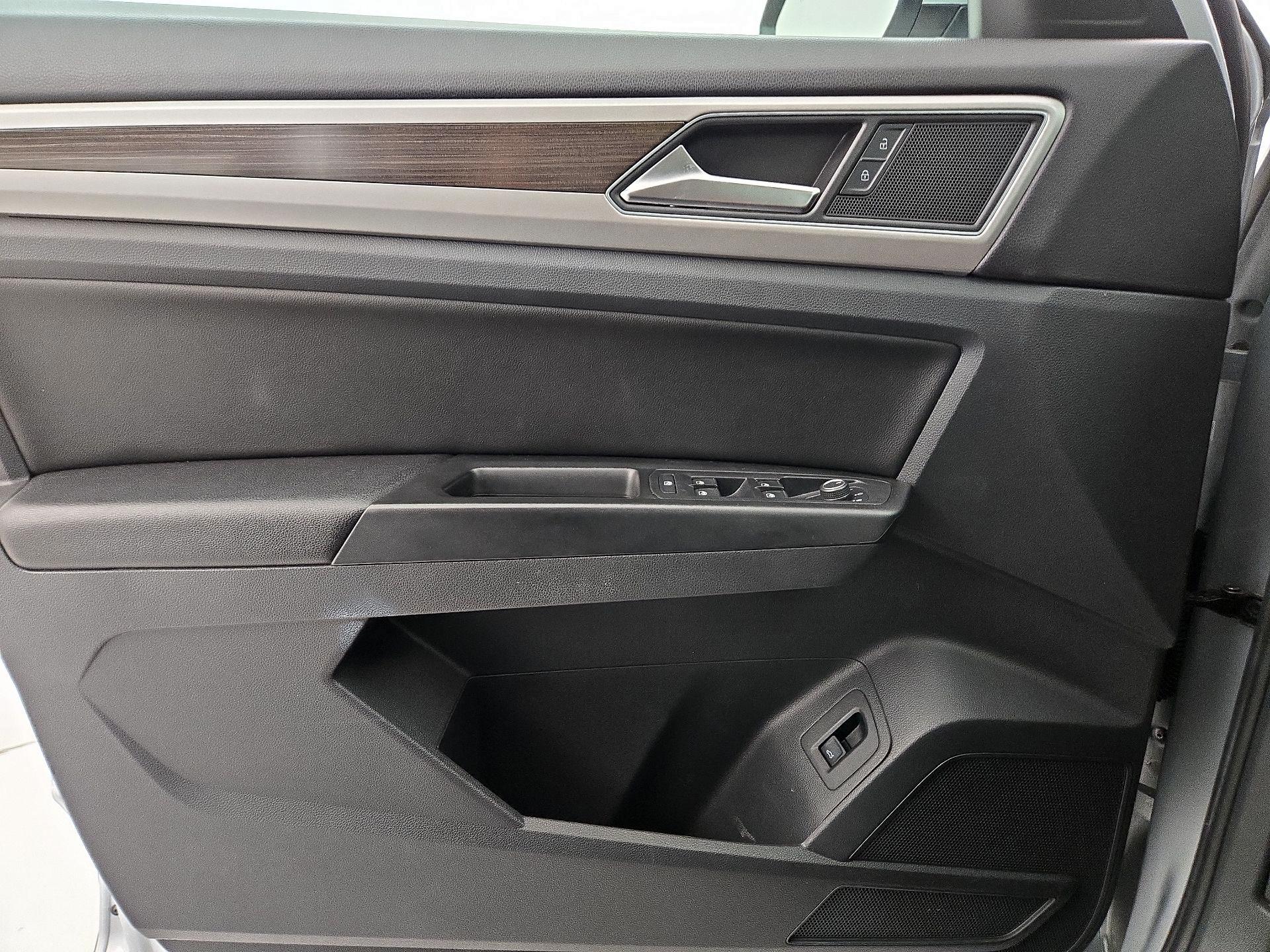 Thumbnail: 2018 Volkswagen Atlas - 12