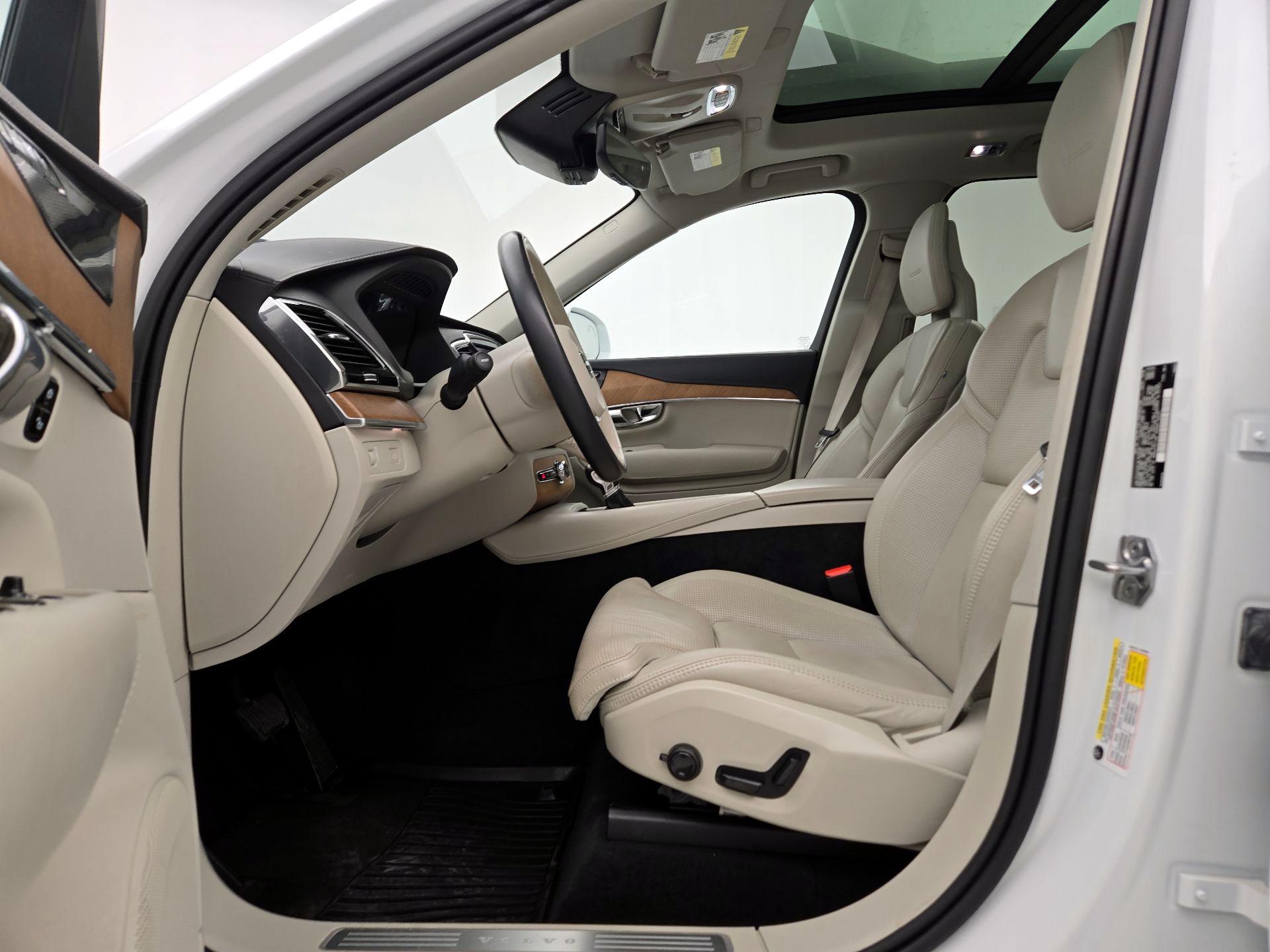 Thumbnail: 2020 Volvo XC90 - 11