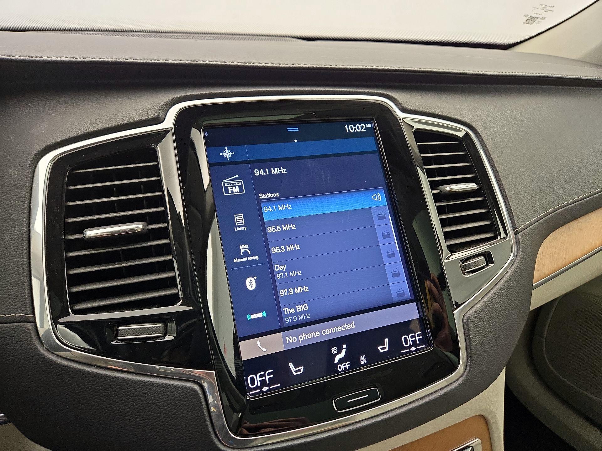 Thumbnail: 2020 Volvo XC90 - 16