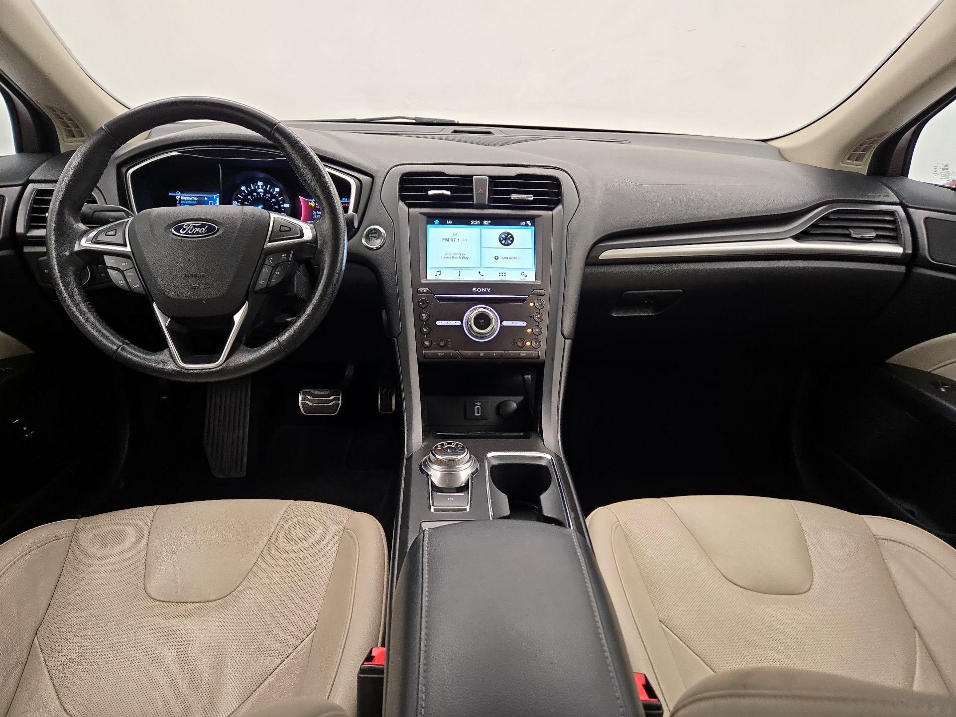 Thumbnail: 2017 Ford Fusion - 9