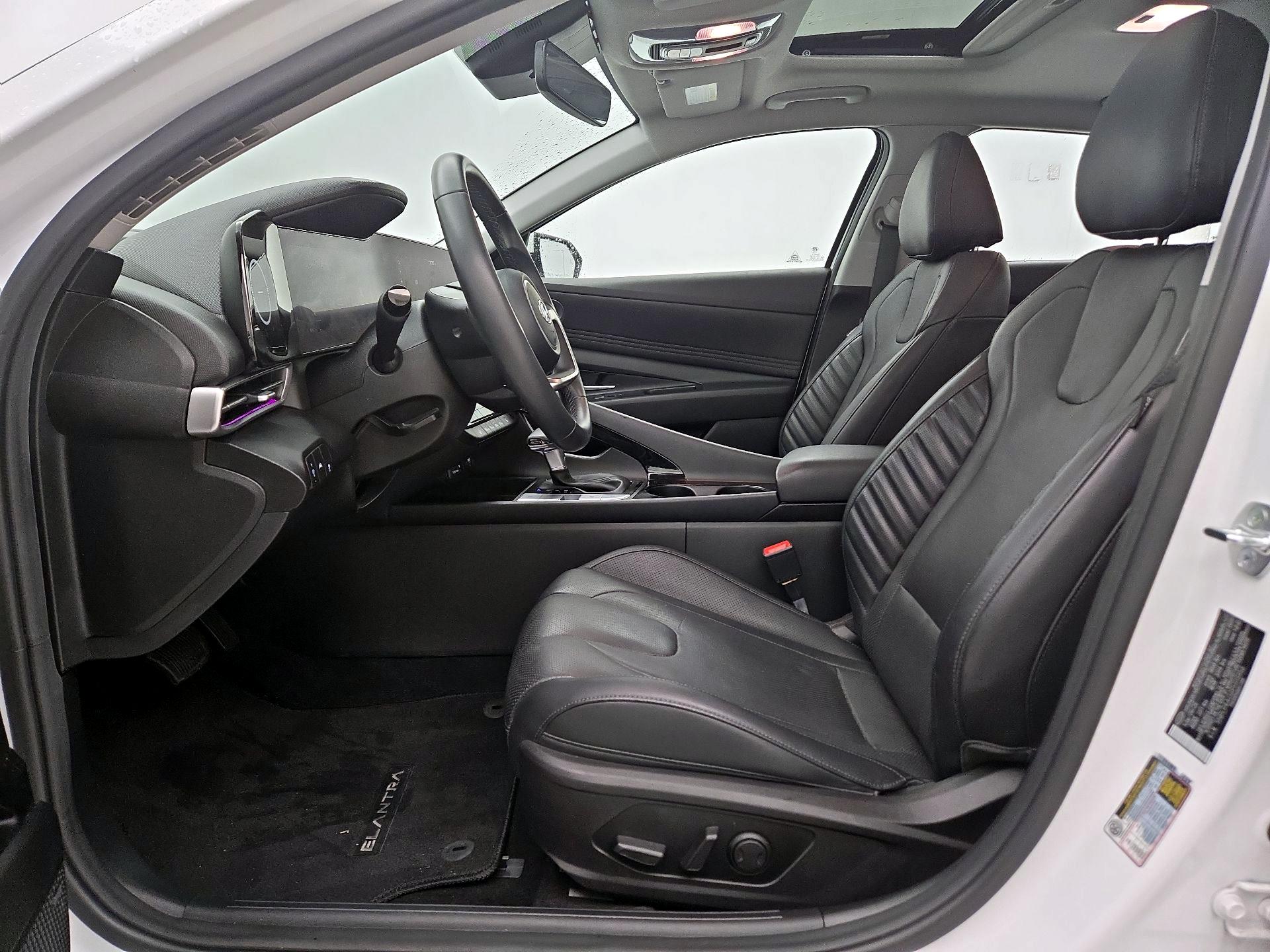Thumbnail: 2023 Hyundai Elantra - 11