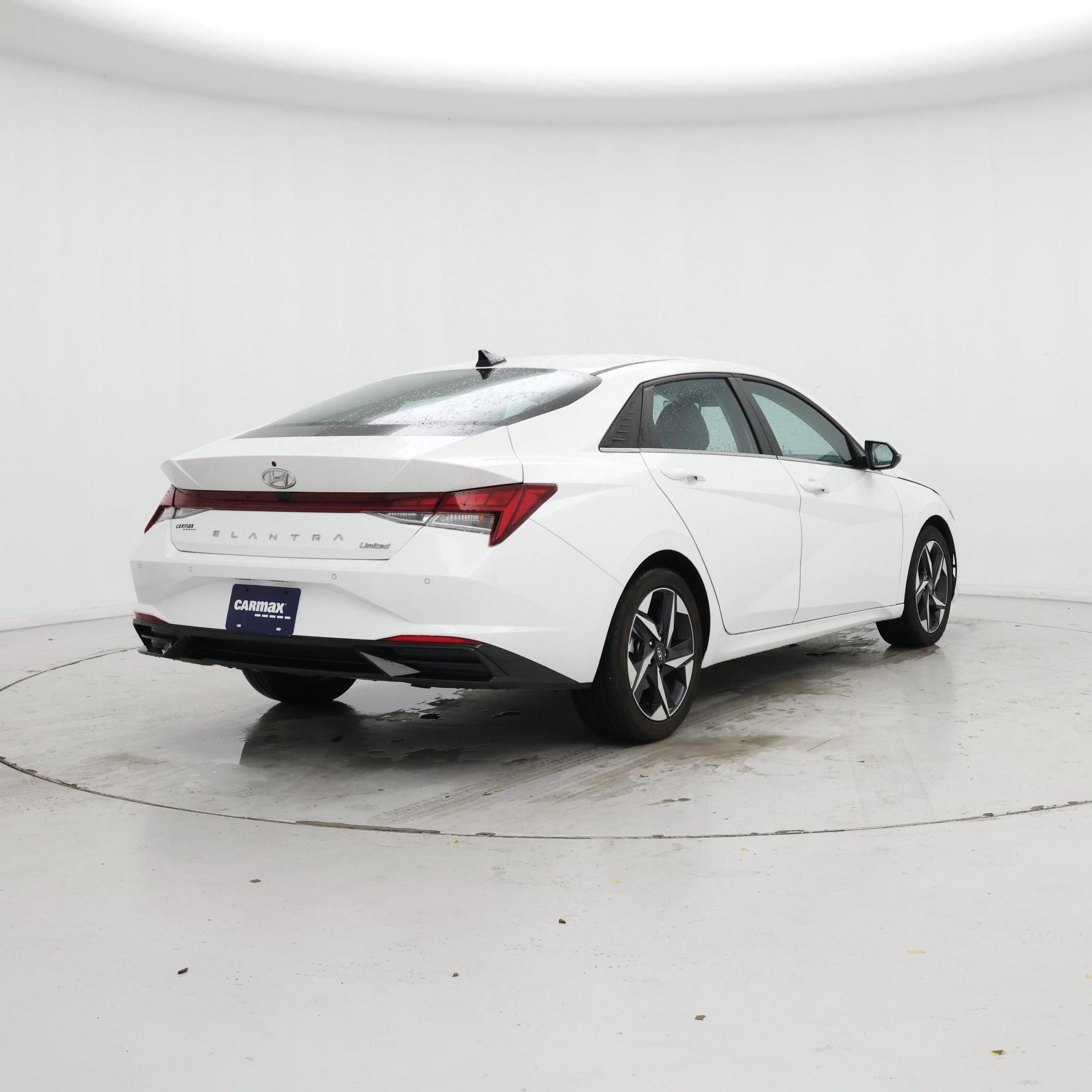 Thumbnail: 2023 Hyundai Elantra - 8