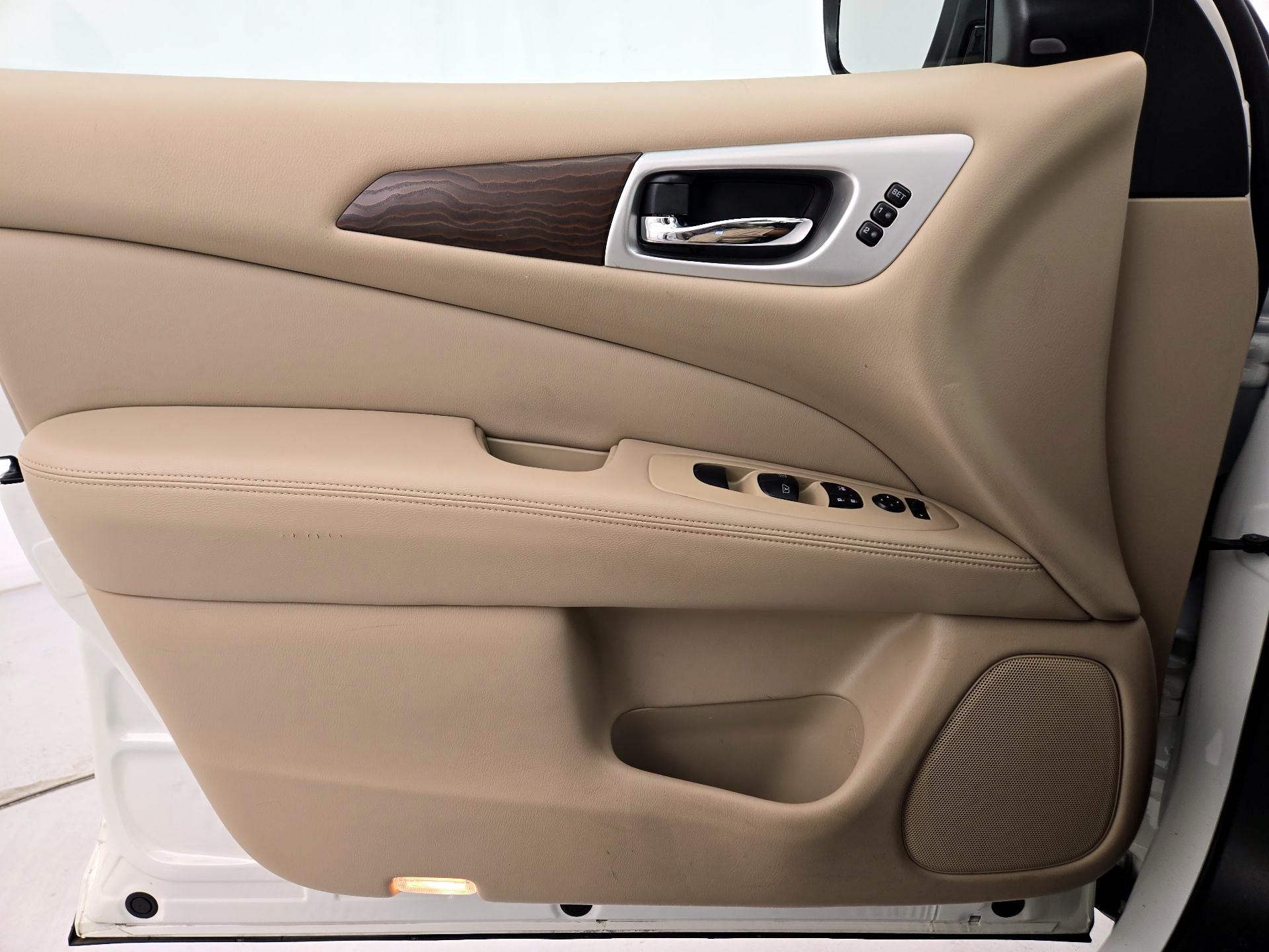 Thumbnail: 2020 Nissan Pathfinder - 12