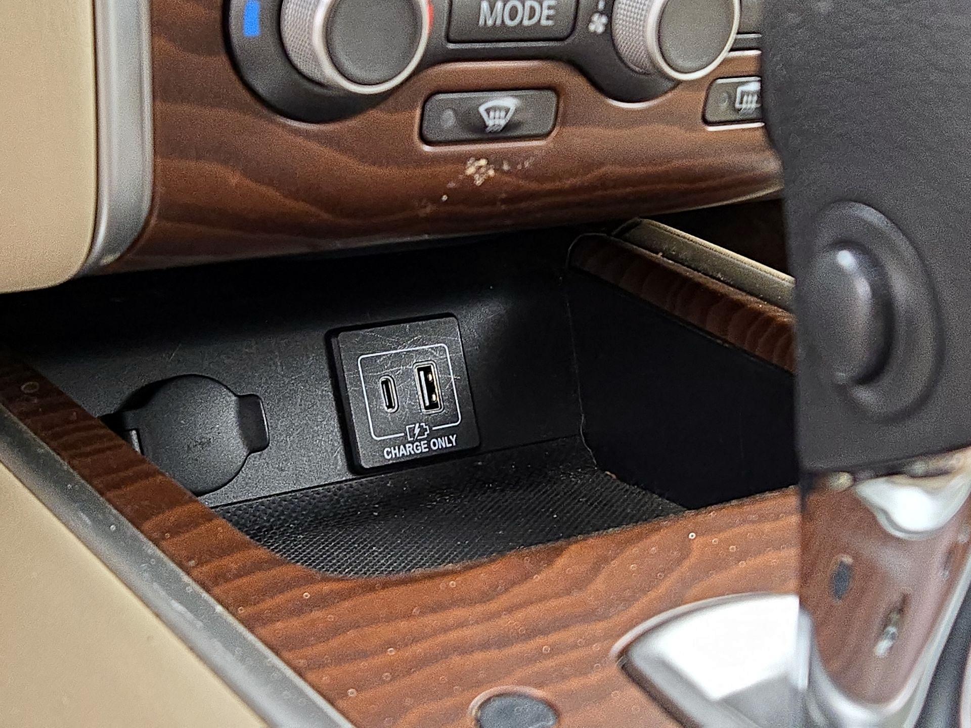 Thumbnail: 2020 Nissan Pathfinder - 18