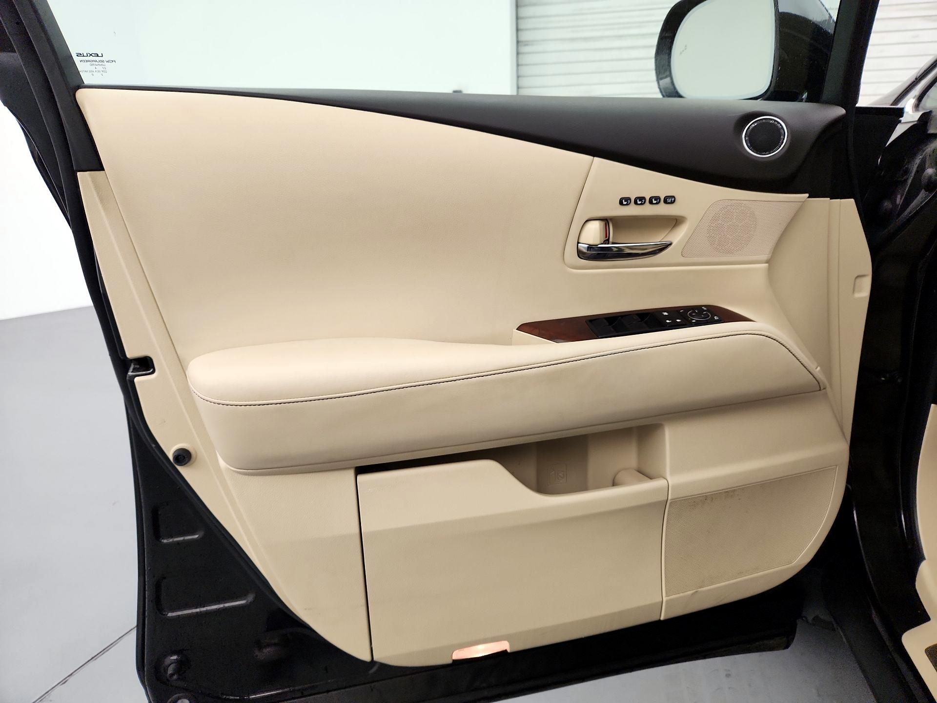 Thumbnail: 2015 Lexus RX - 12