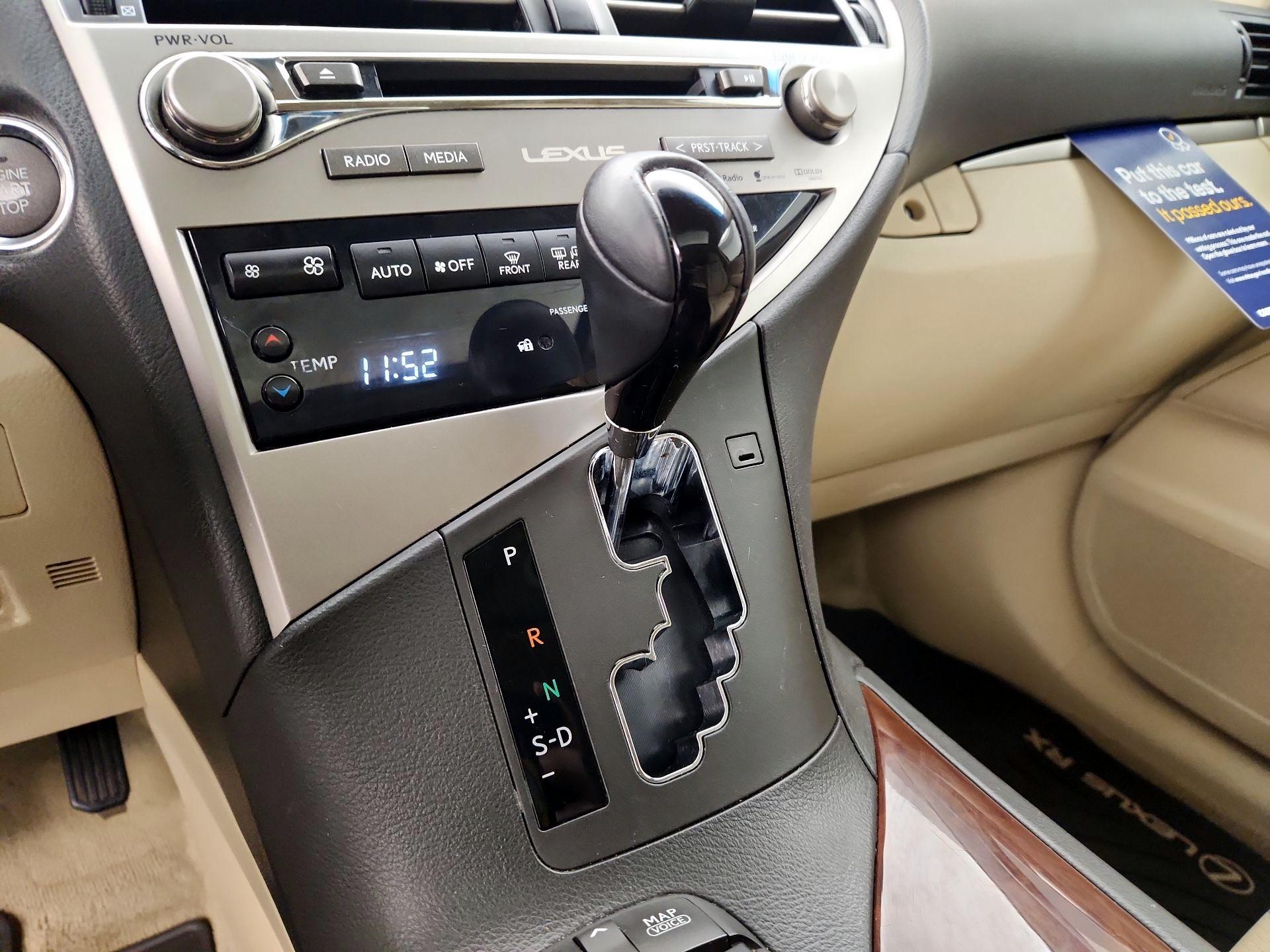 Thumbnail: 2015 Lexus RX - 18