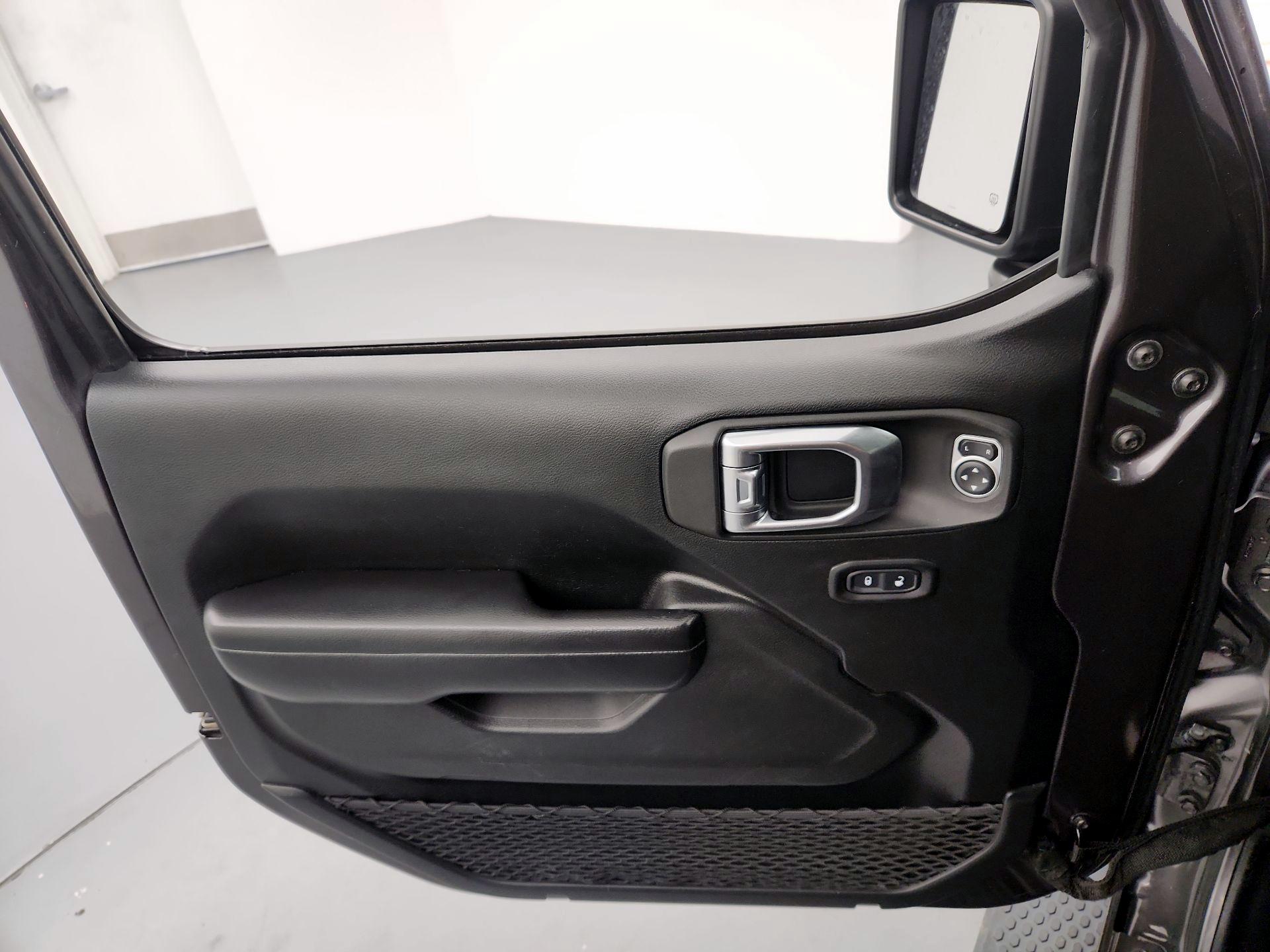 Thumbnail: 2021 Jeep Wrangler - 12