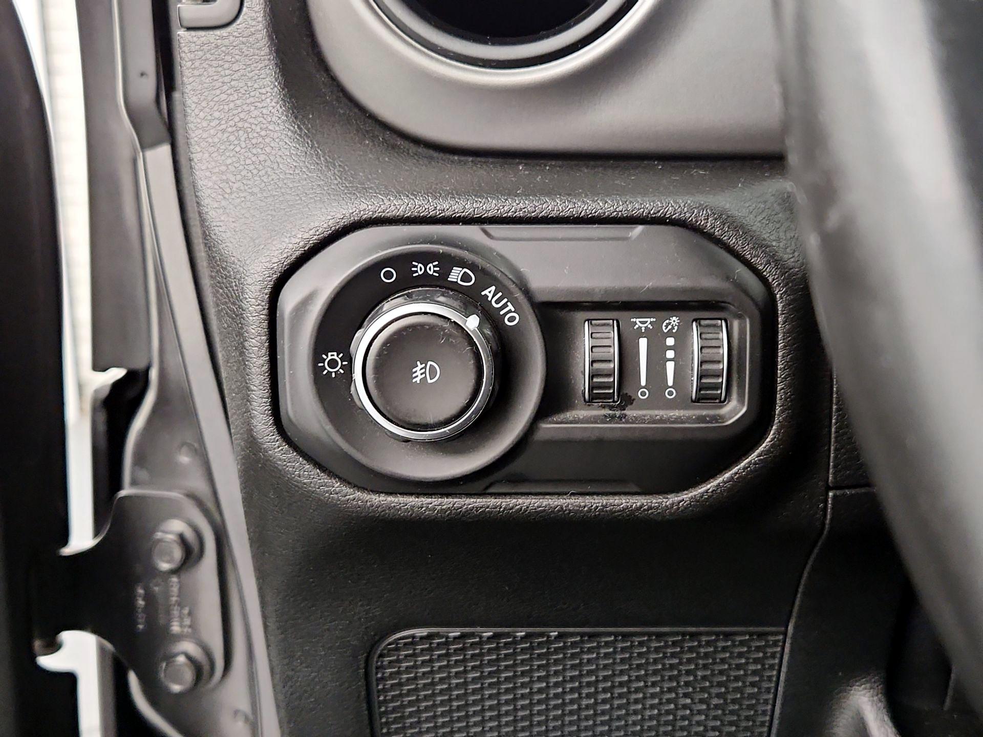Thumbnail: 2021 Jeep Wrangler - 13