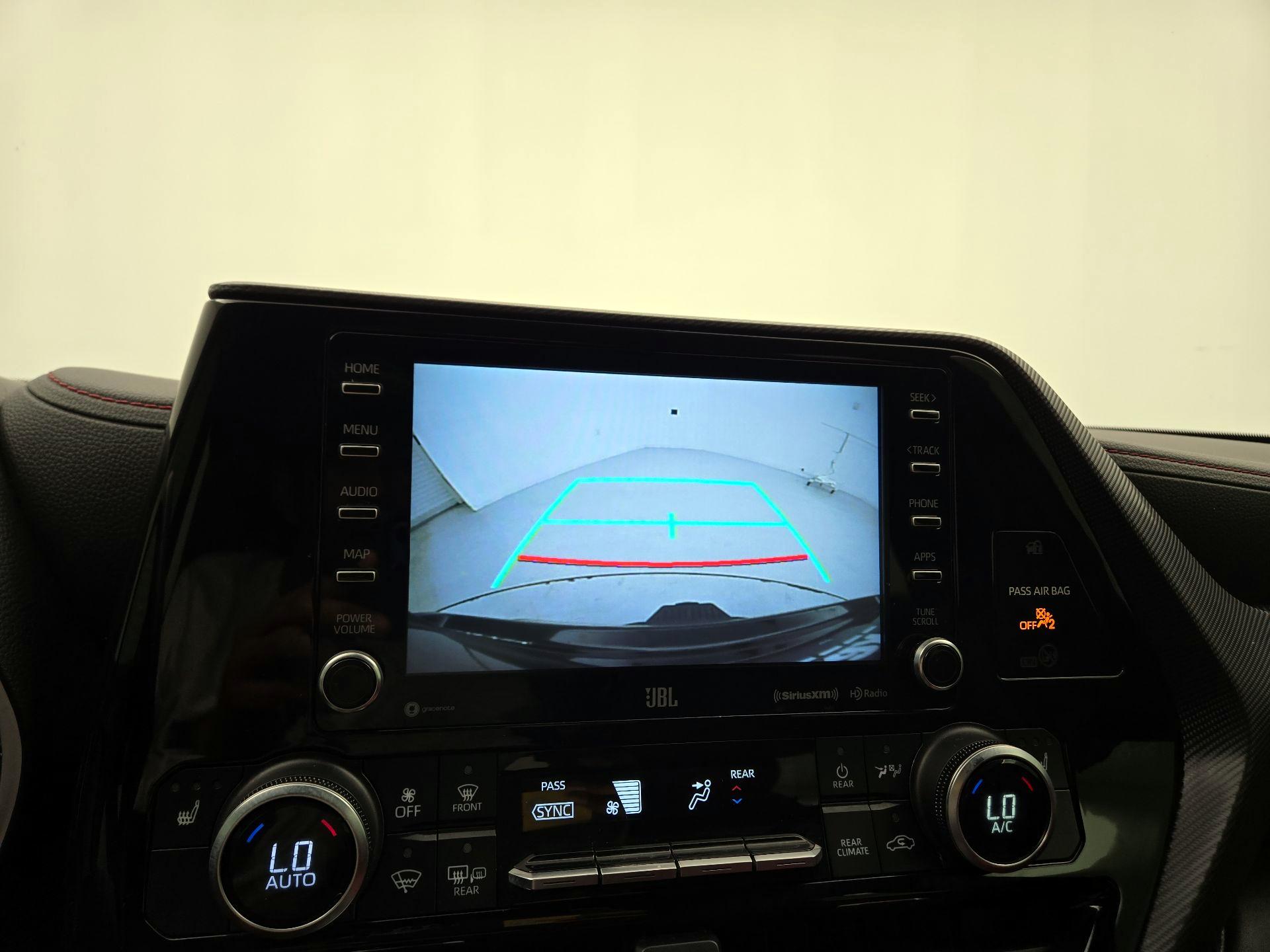 Thumbnail: 2021 Toyota Highlander - 15