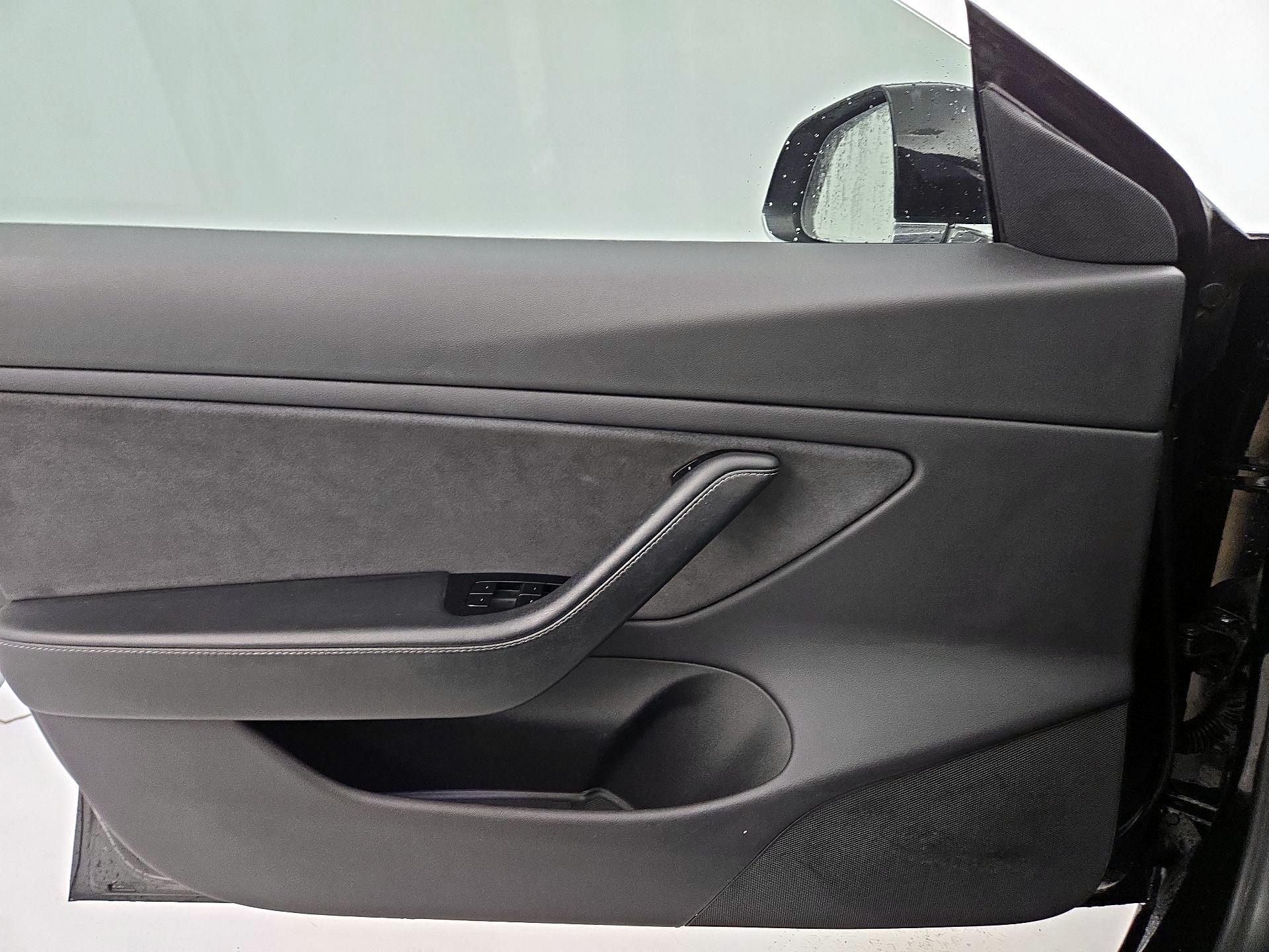 Thumbnail: 2019 Tesla Model 3 - 12