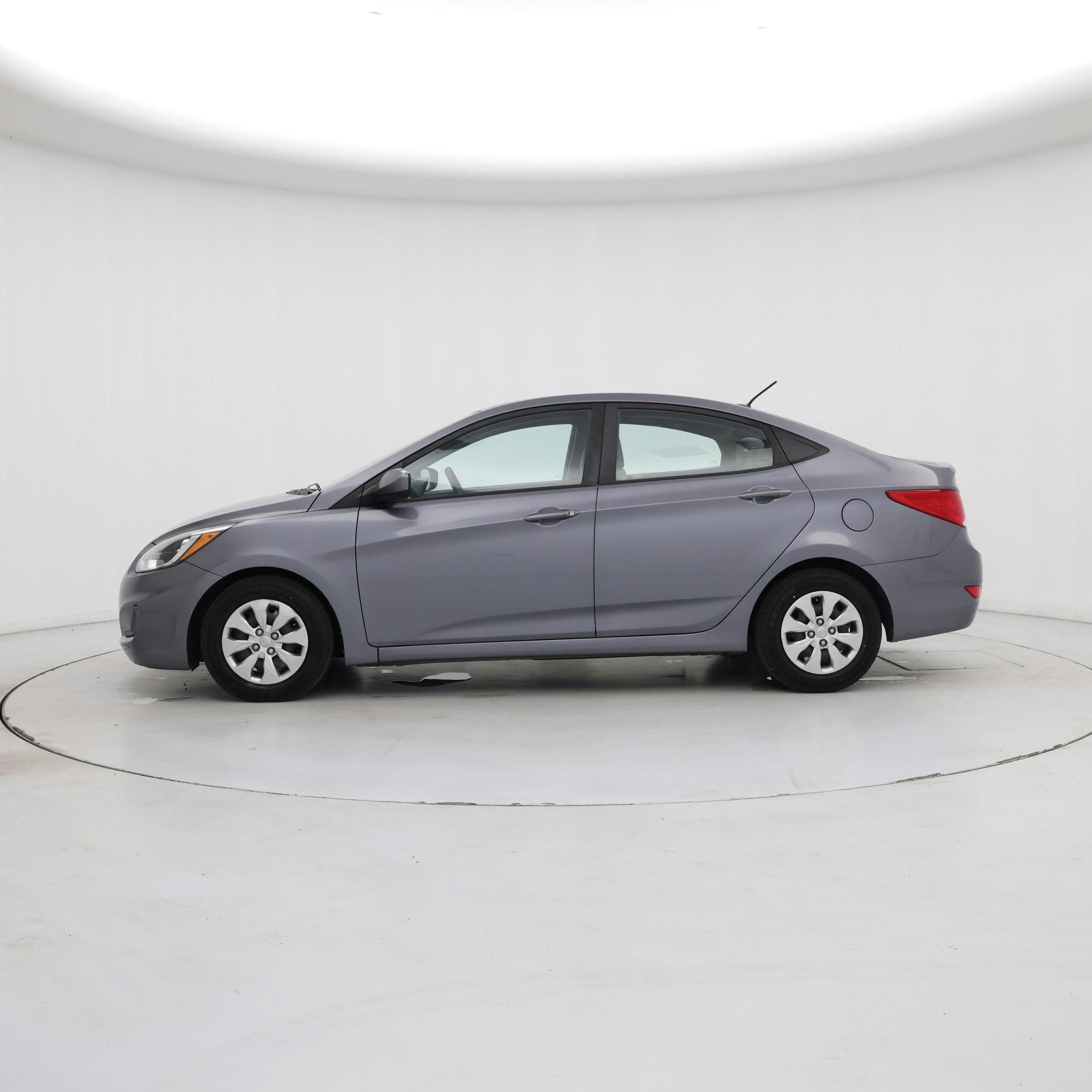 Thumbnail: 2017 Hyundai Accent - 3