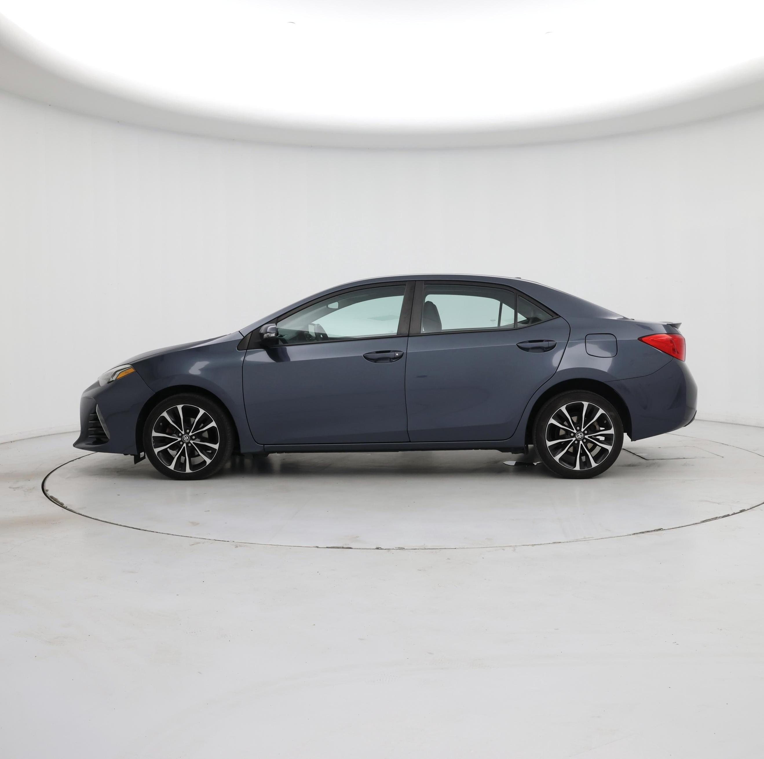 Thumbnail: 2019 Toyota Corolla - 3