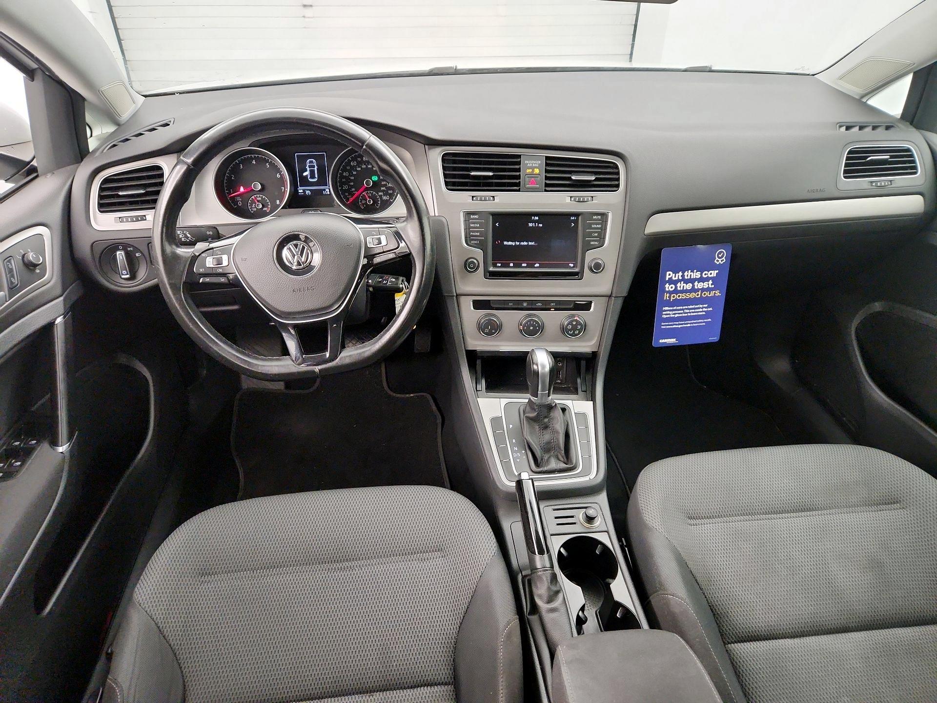 Thumbnail: 2016 Volkswagen Golf - 9