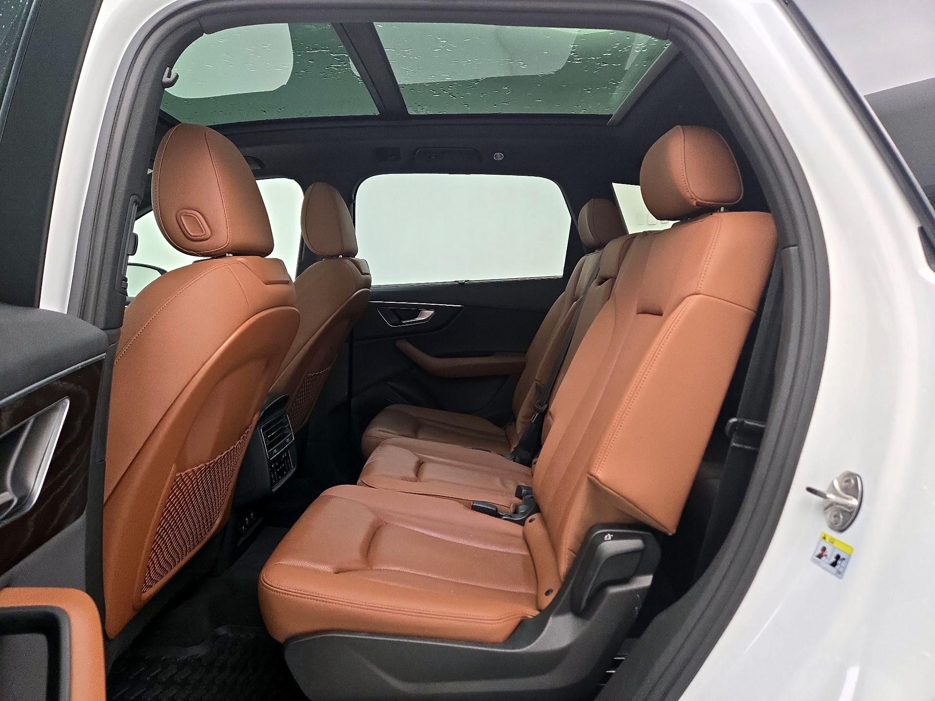 Thumbnail: 2021 Audi Q7 - 20