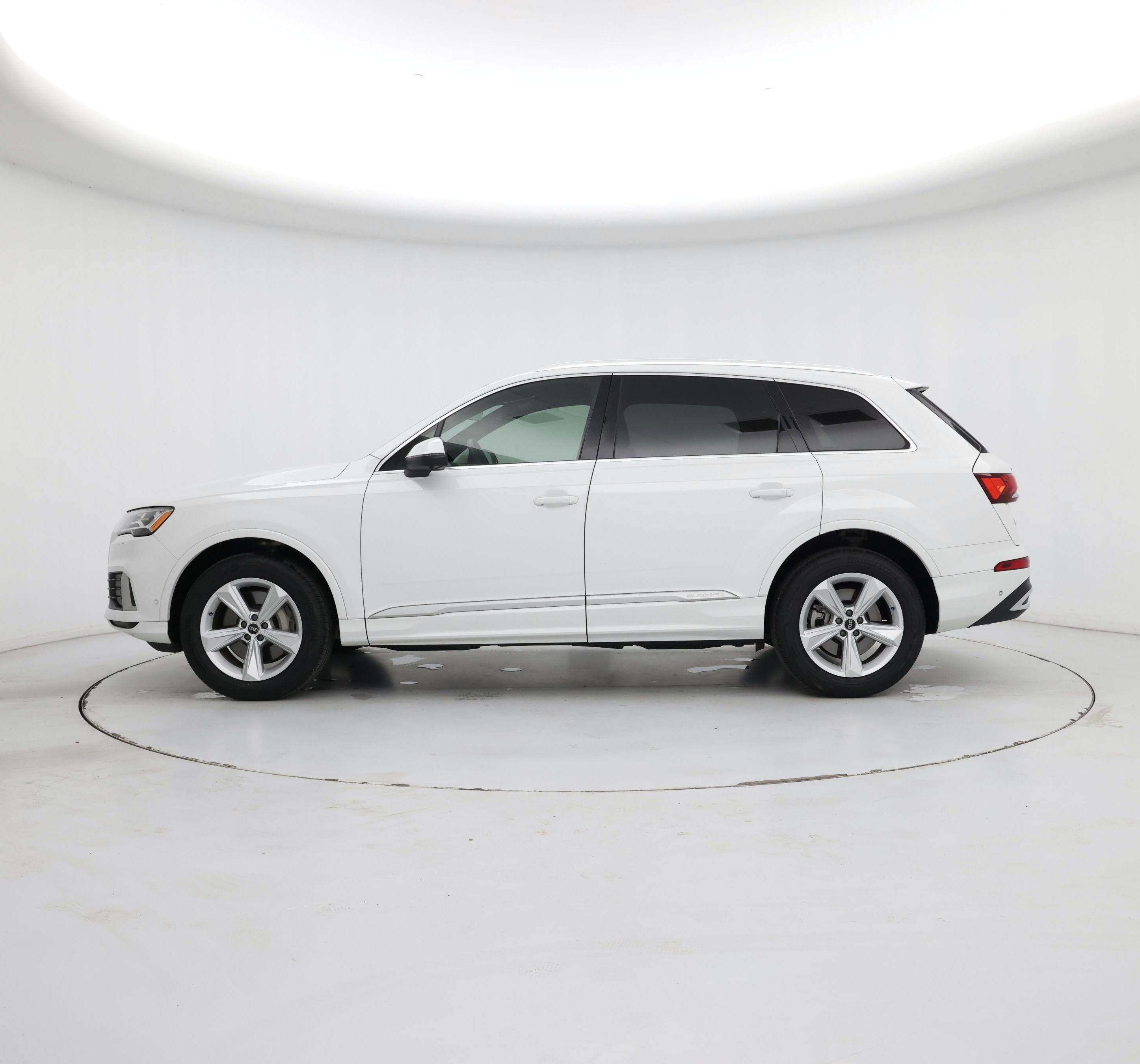 Thumbnail: 2021 Audi Q7 - 3
