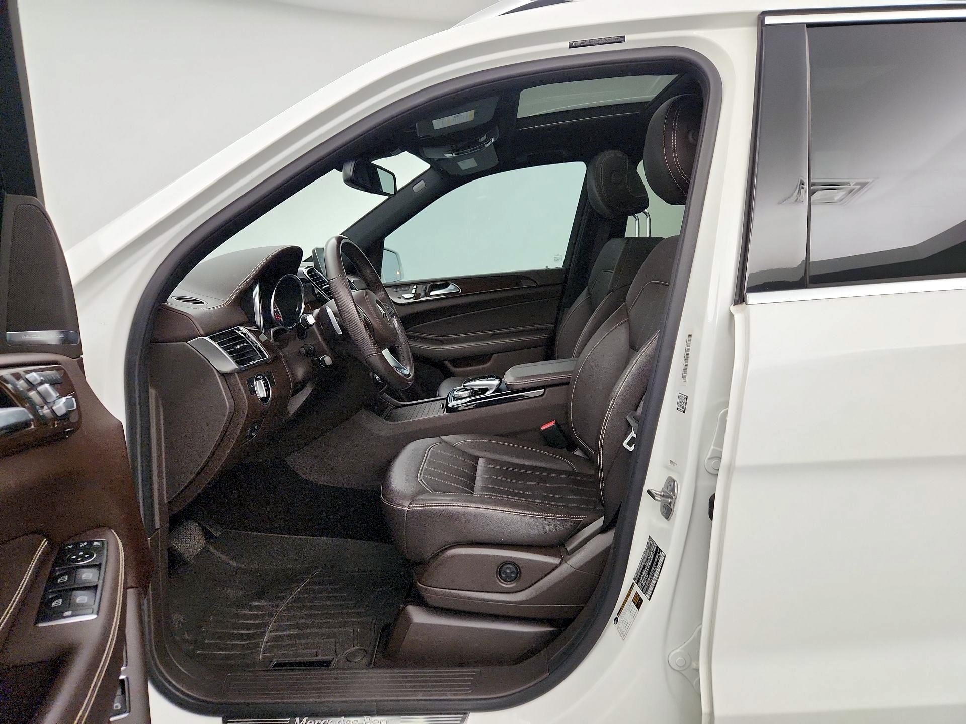 Thumbnail: 2019 Mercedes-Benz GLS - 11