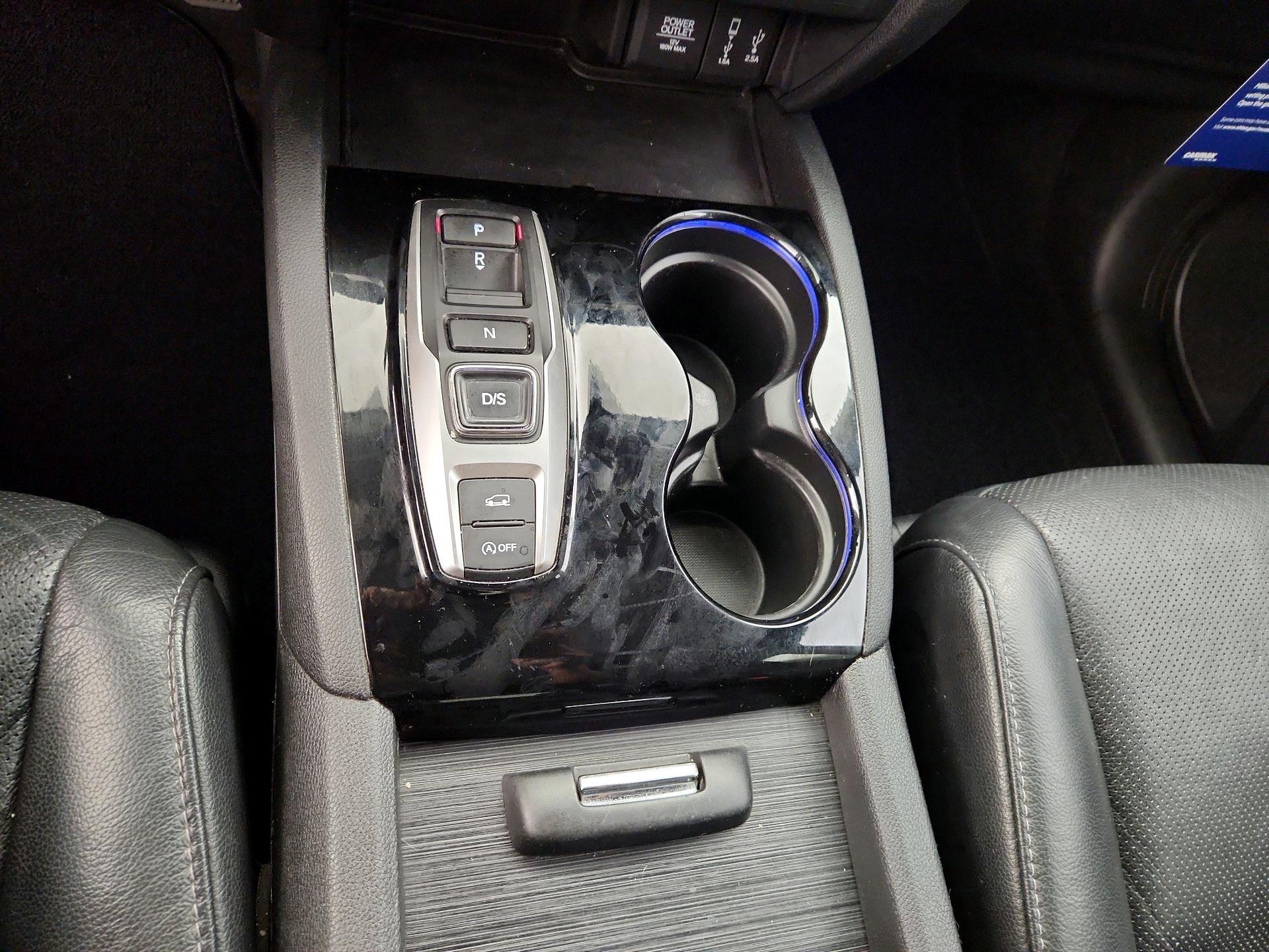 Thumbnail: 2017 Honda Pilot - 18