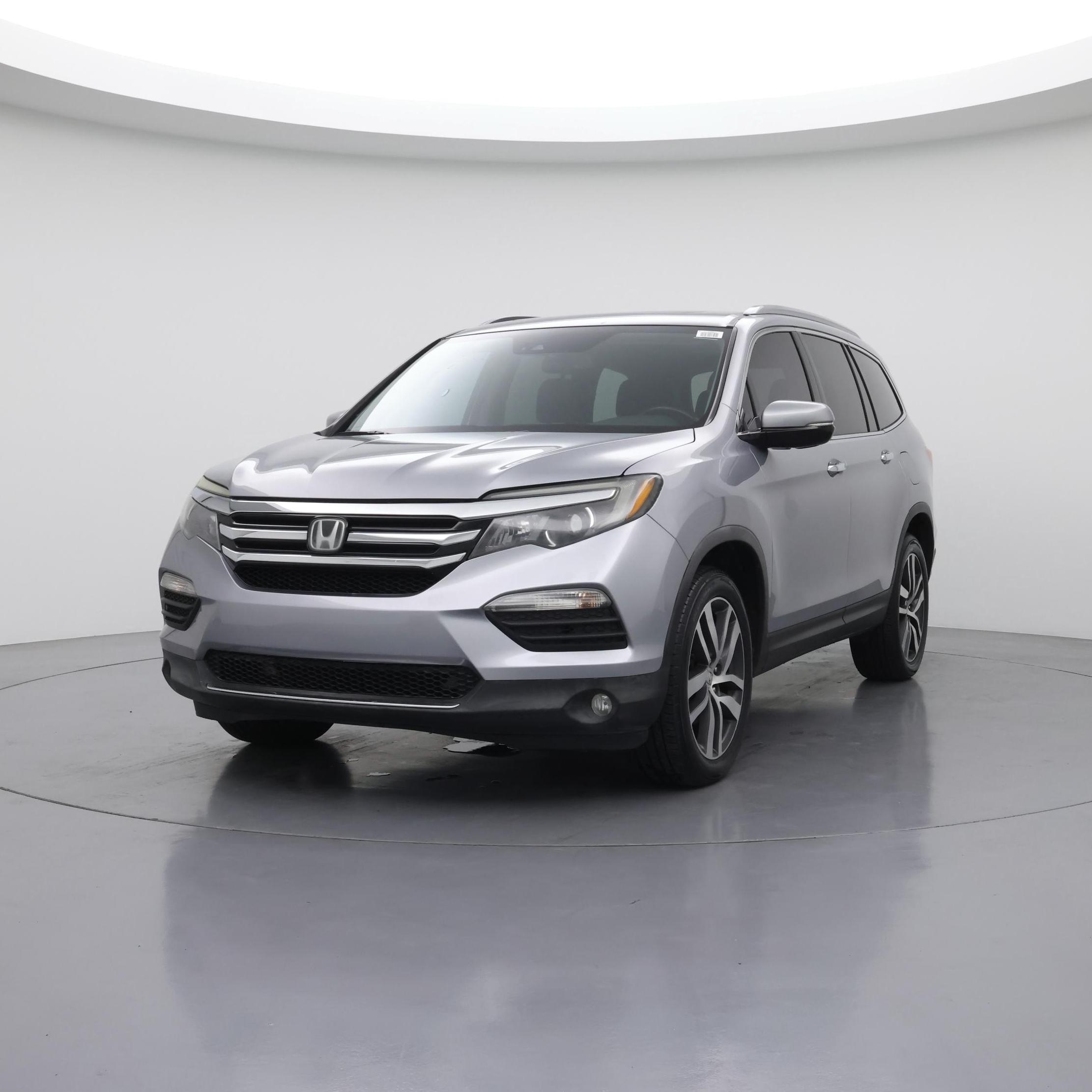 Thumbnail: 2017 Honda Pilot - 4