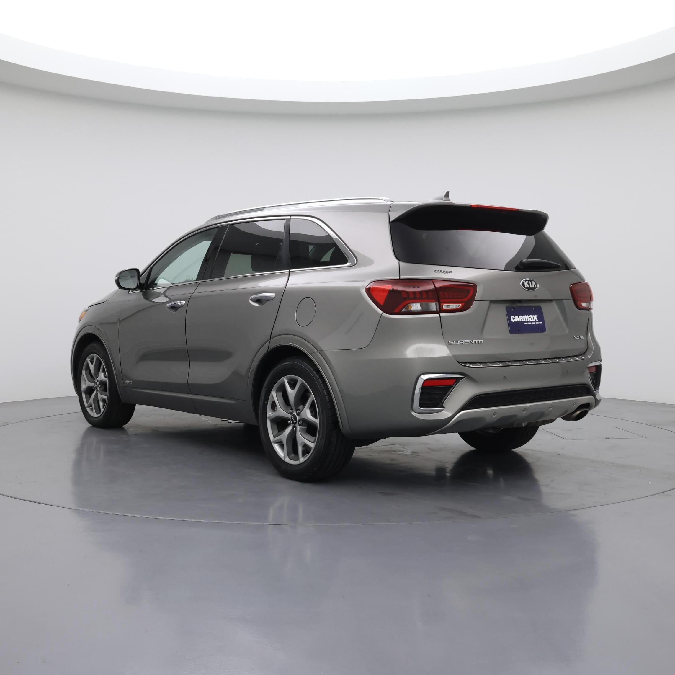 Thumbnail: 2019 Kia Sorento - 2