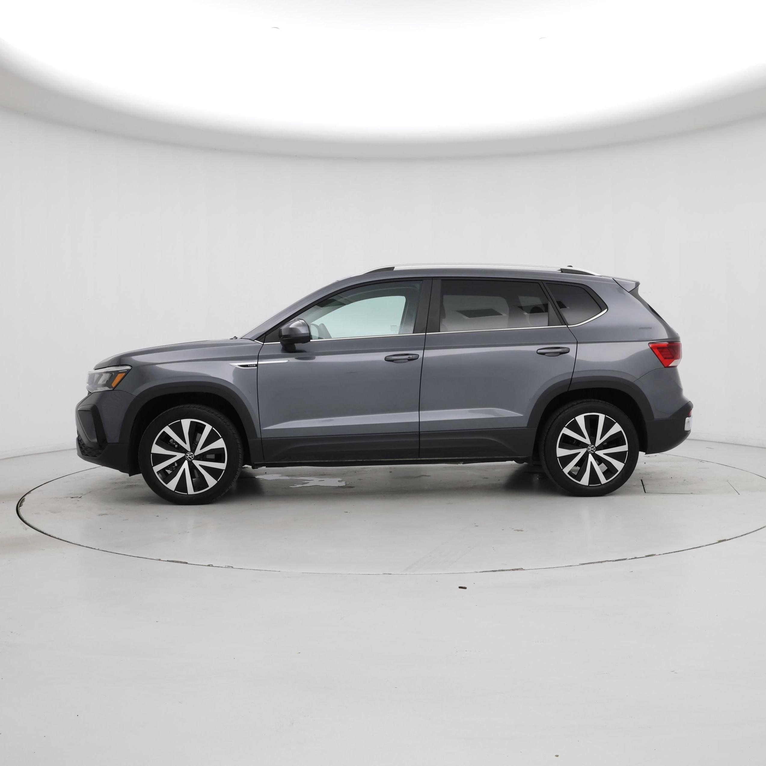 Thumbnail: 2022 Volkswagen Taos - 3