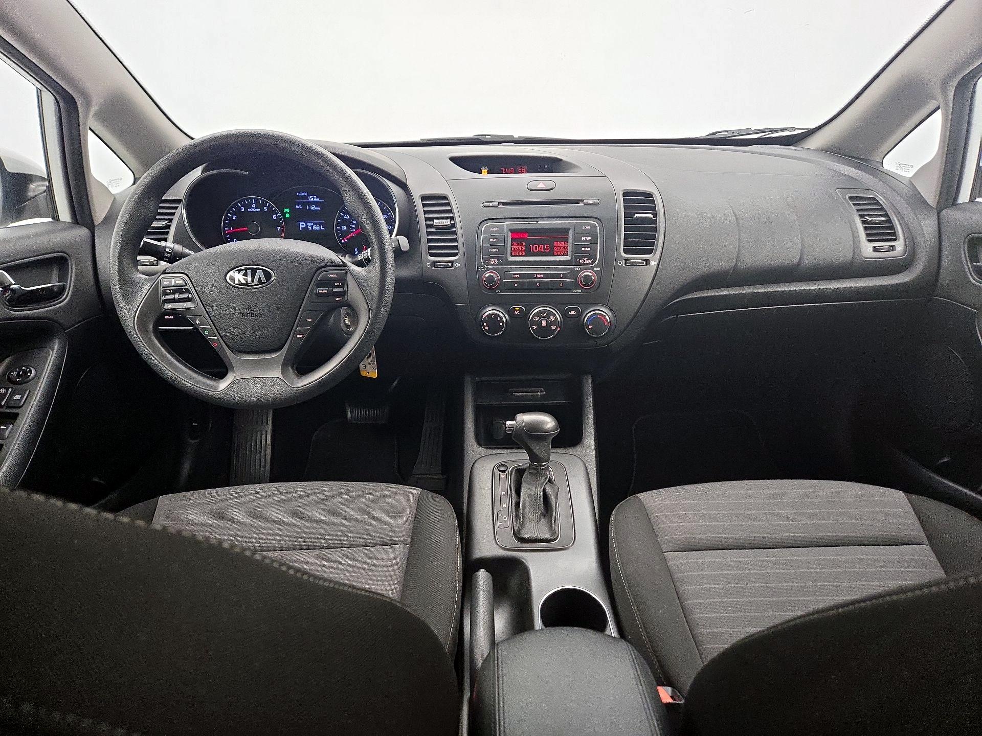 Thumbnail: 2016 Kia Forte - 9