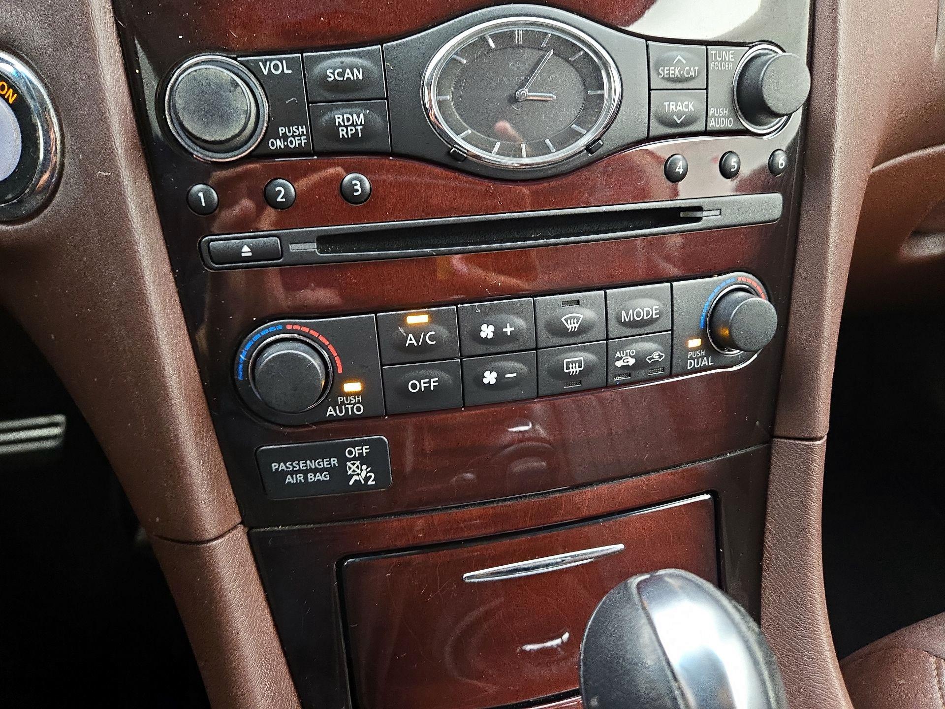 Thumbnail: 2016 INFINITI QX50 - 17