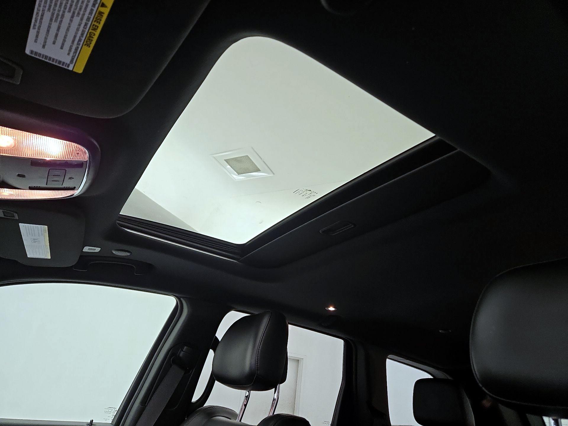 Thumbnail: 2021 Jeep Grand Cherokee - 20